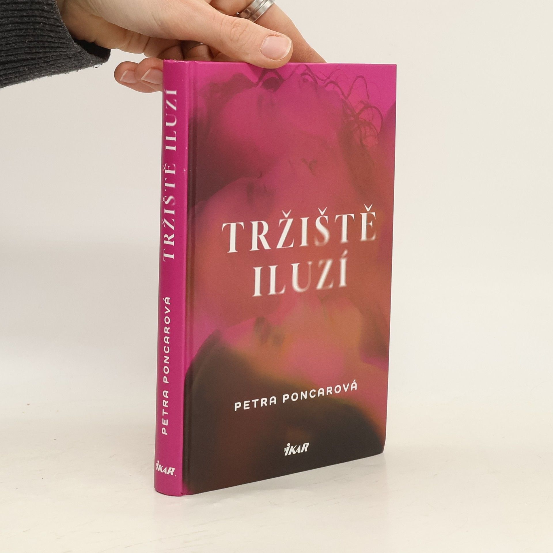 Johana Petra Poncarová Tržiště iluzí