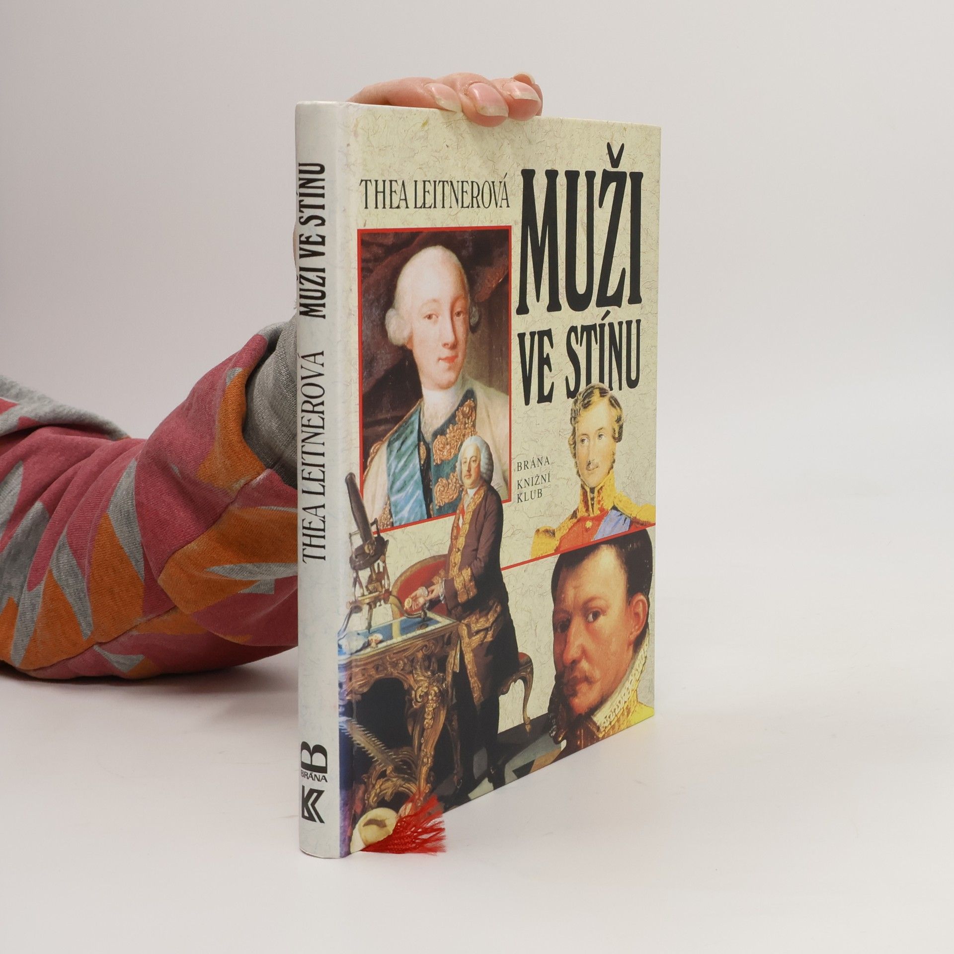 Thea Leitner Muži ve stínu