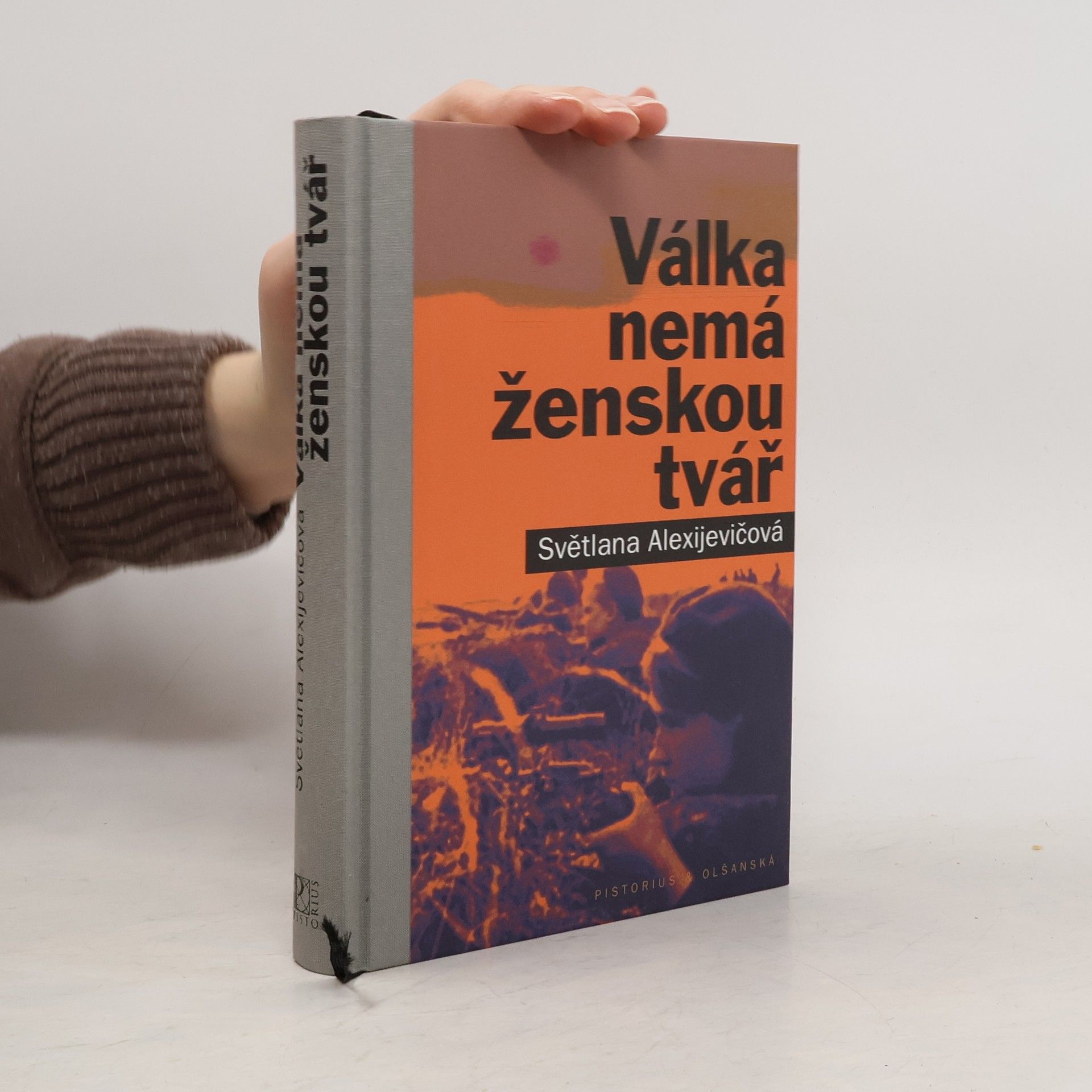 Svjatlana Aljaksandraŭna Aleksìjevìč Válka nemá ženskou tvář