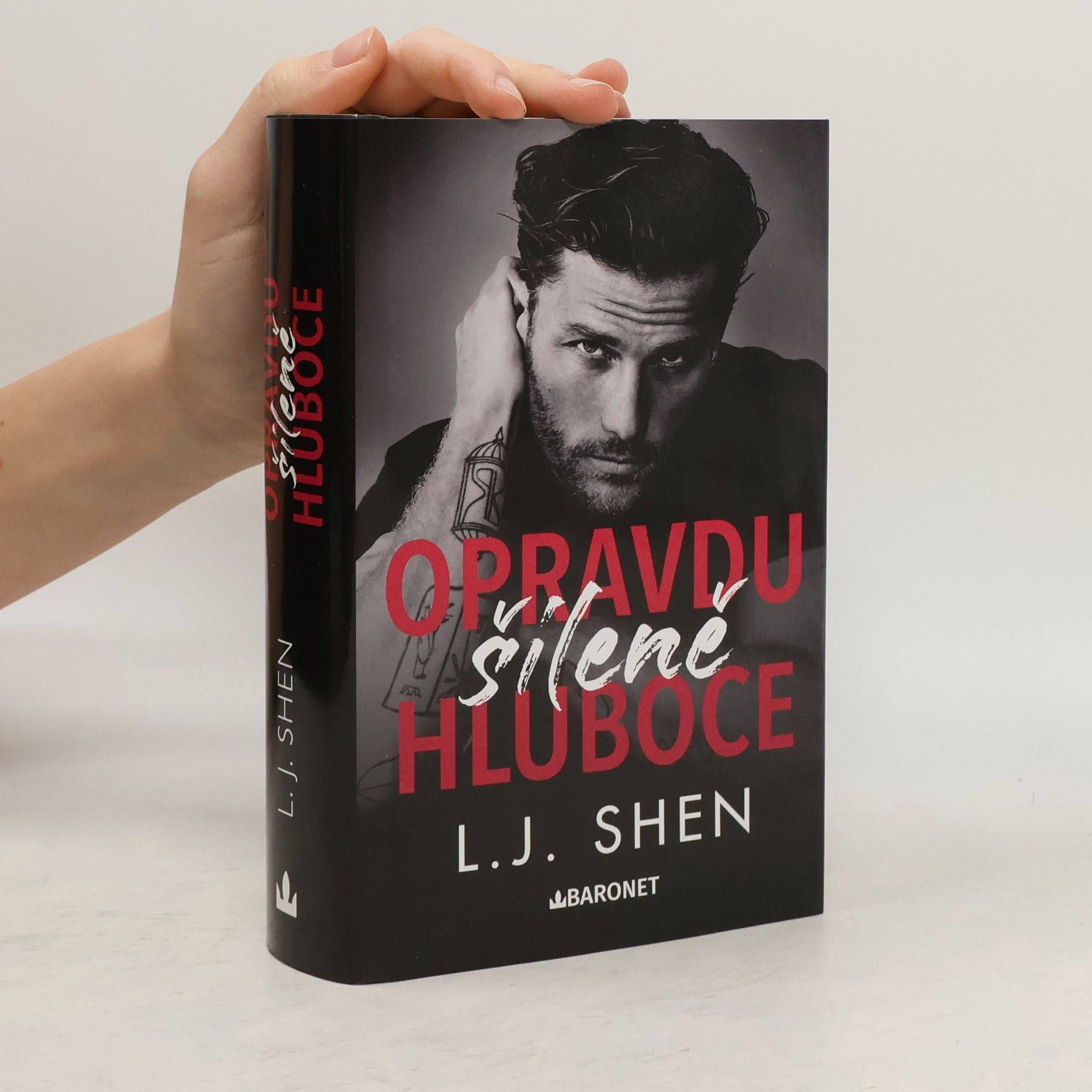 Opravdu šíleně hluboce