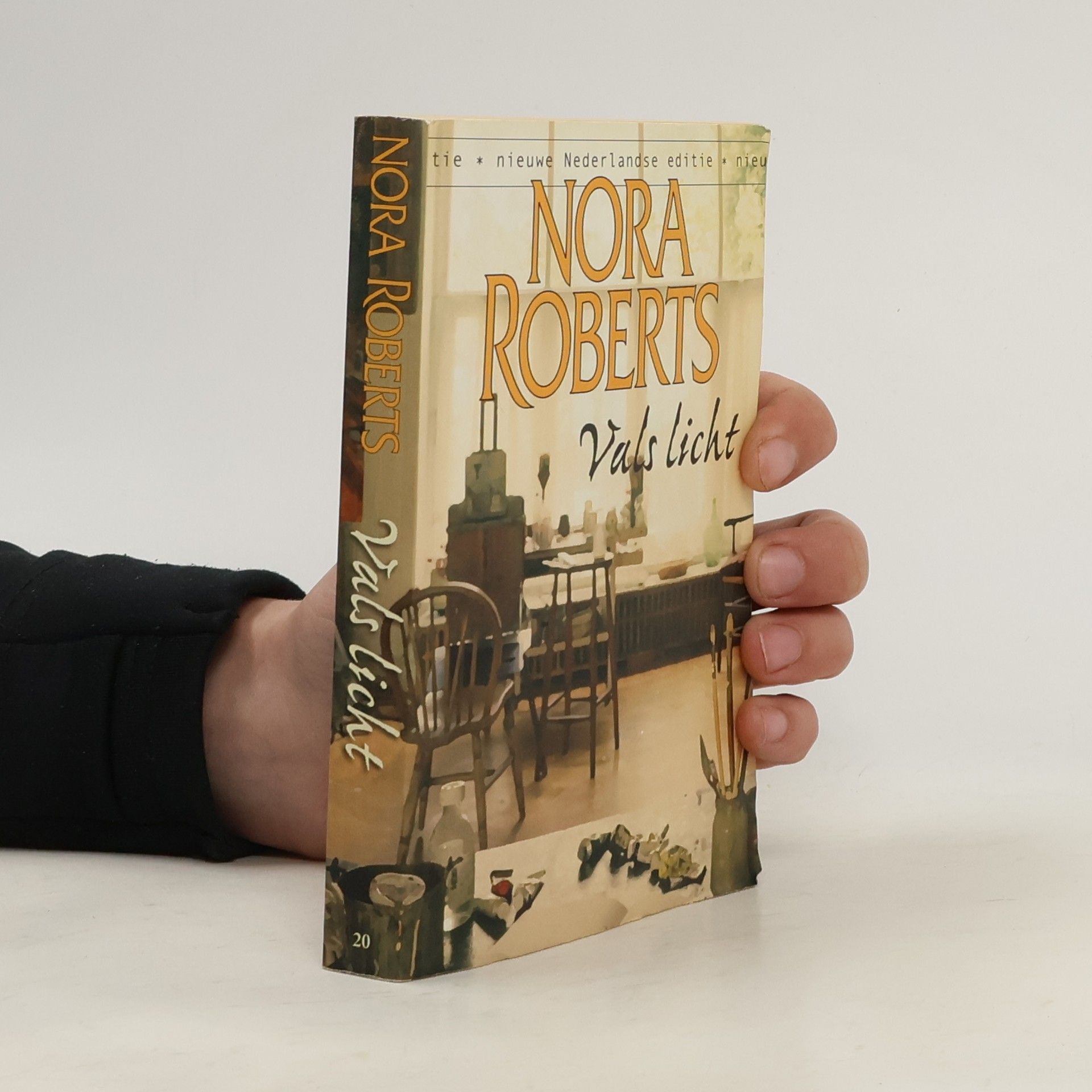 Nora Roberts Vals licht - nieuwe Nederlandse editie