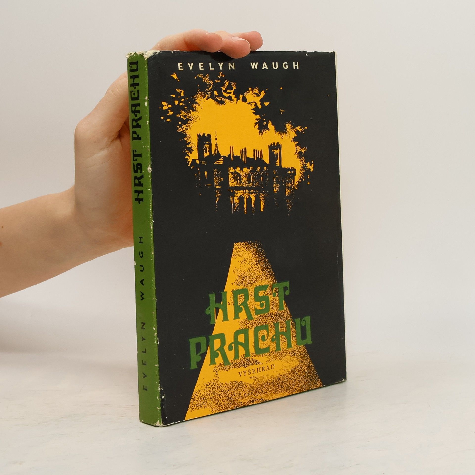 Evelyn Waugh Hrst prachu