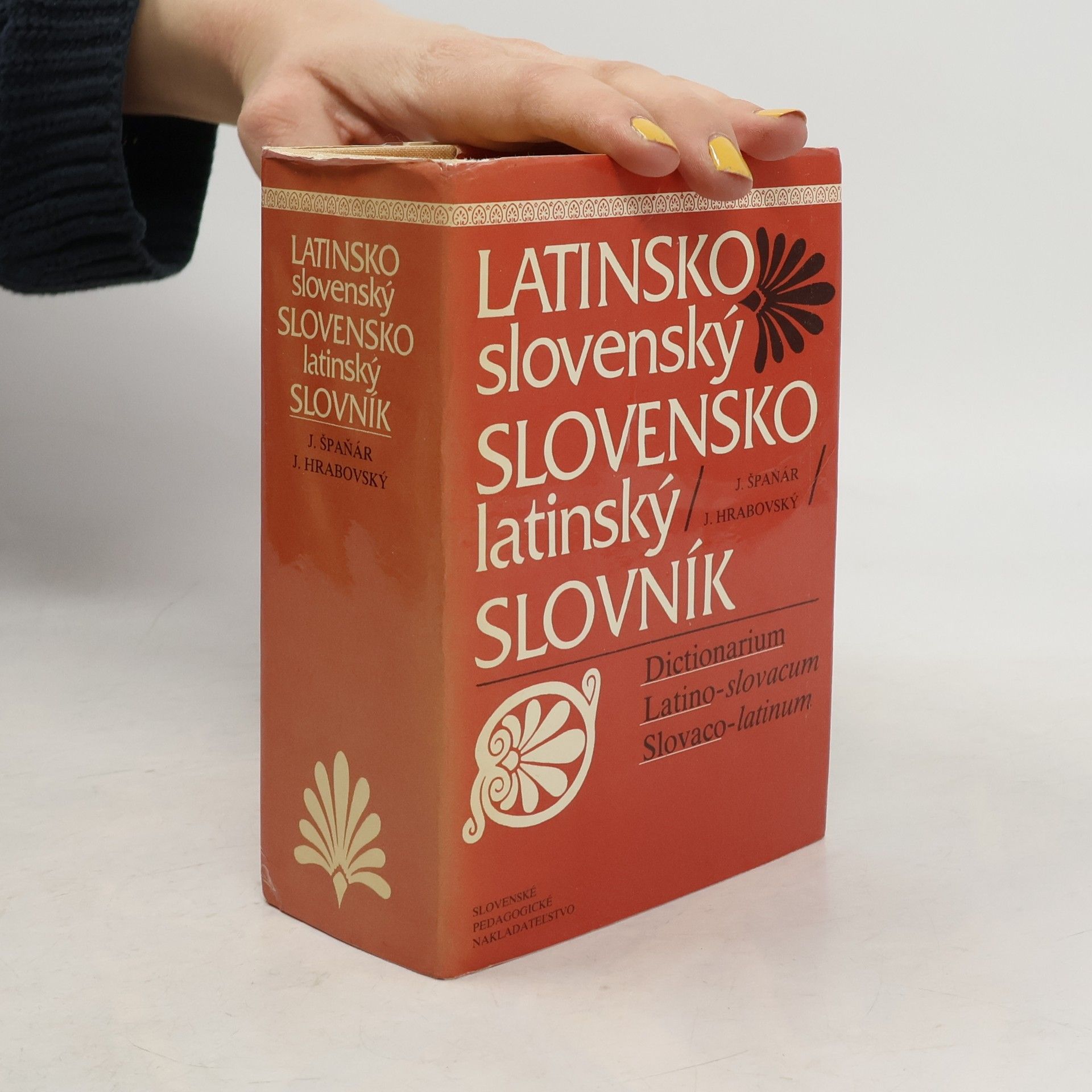 Various authors Latinsko-slovenský a slovensko-latinský slovník