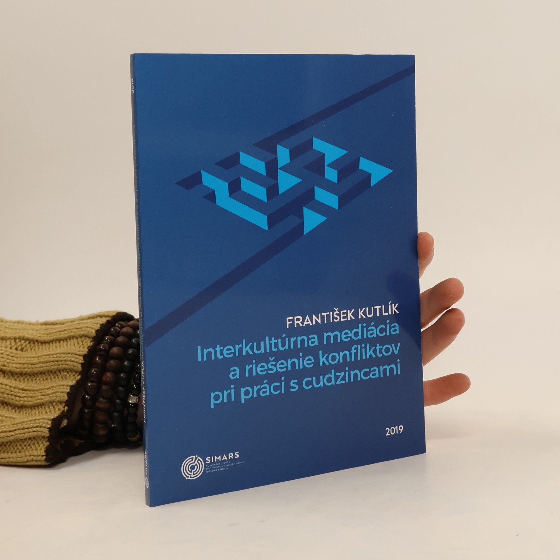 František Kutlík Interkultúrna mediácia a riešenie konfliktov pri práci s cudzincami