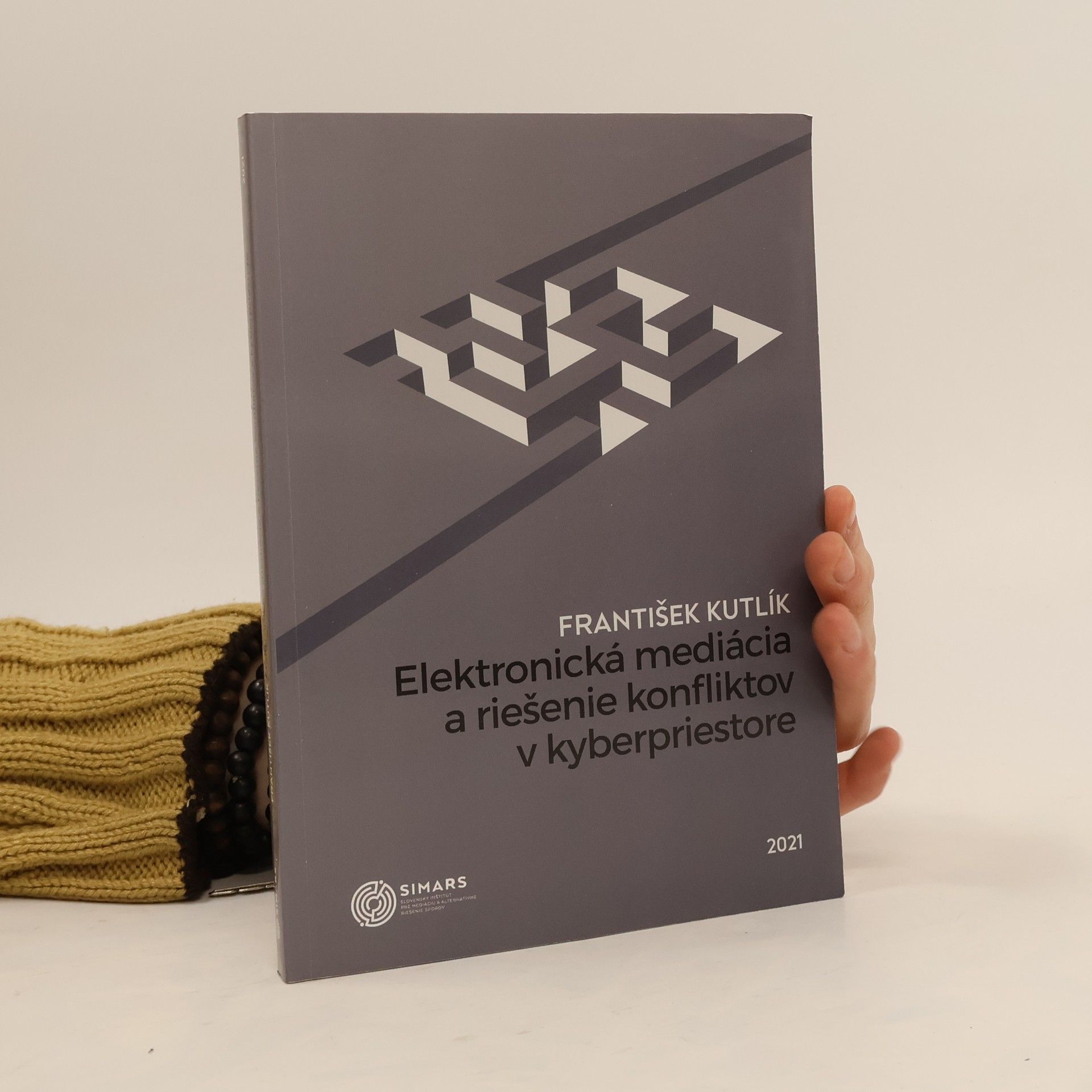 František Kutlík Elektronická mediácia a riešenie konfliktov v kyberpriestore