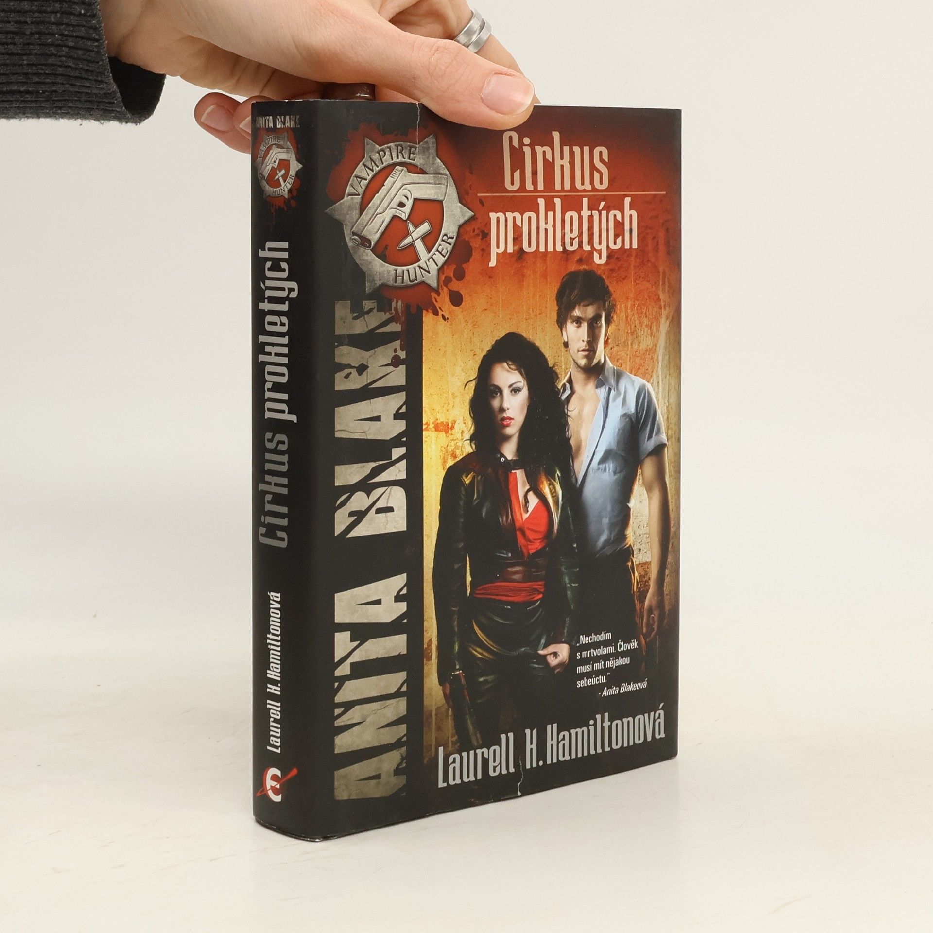 Laurell K. Hamilton Anita Blake. Cirkus prokletých