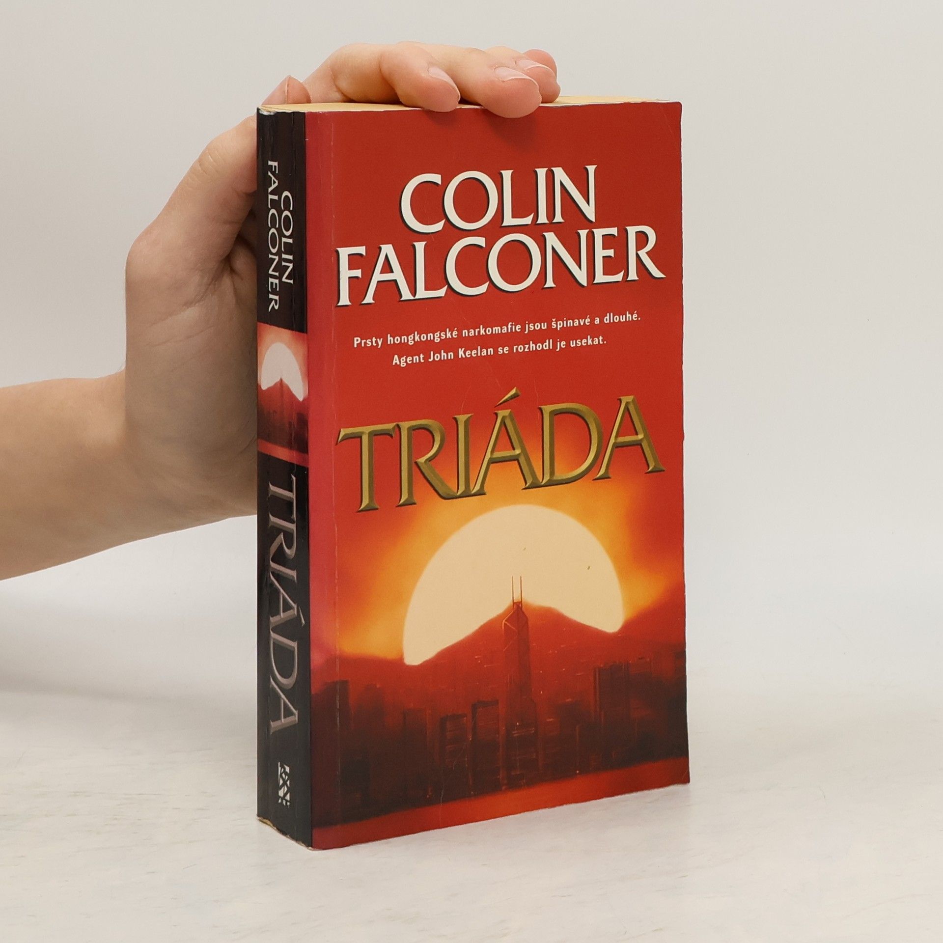 Colin Falconer Triáda