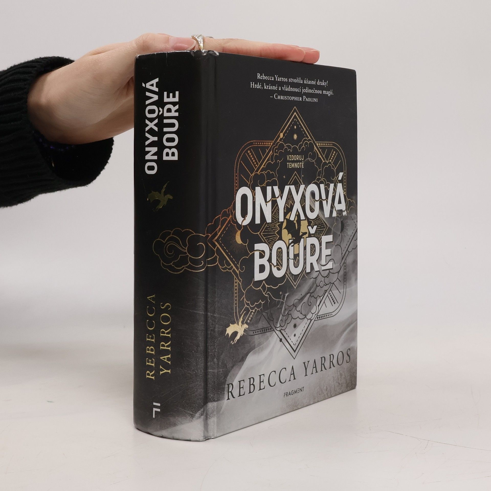 Rebecca Yarros Onyxová bouře
