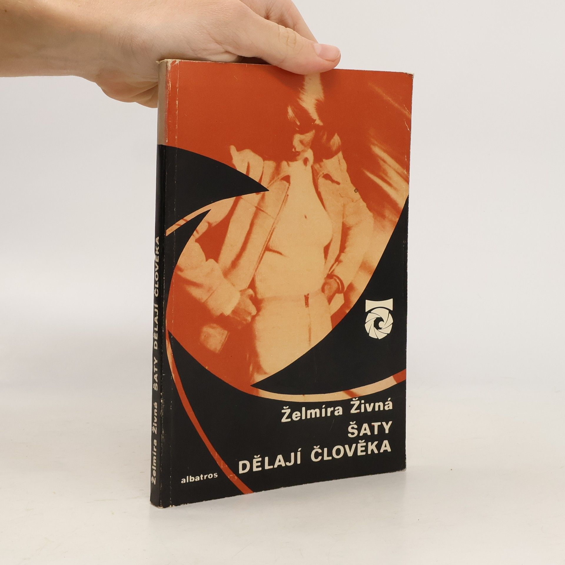 Želmíra Živná Šaty dělají člověka