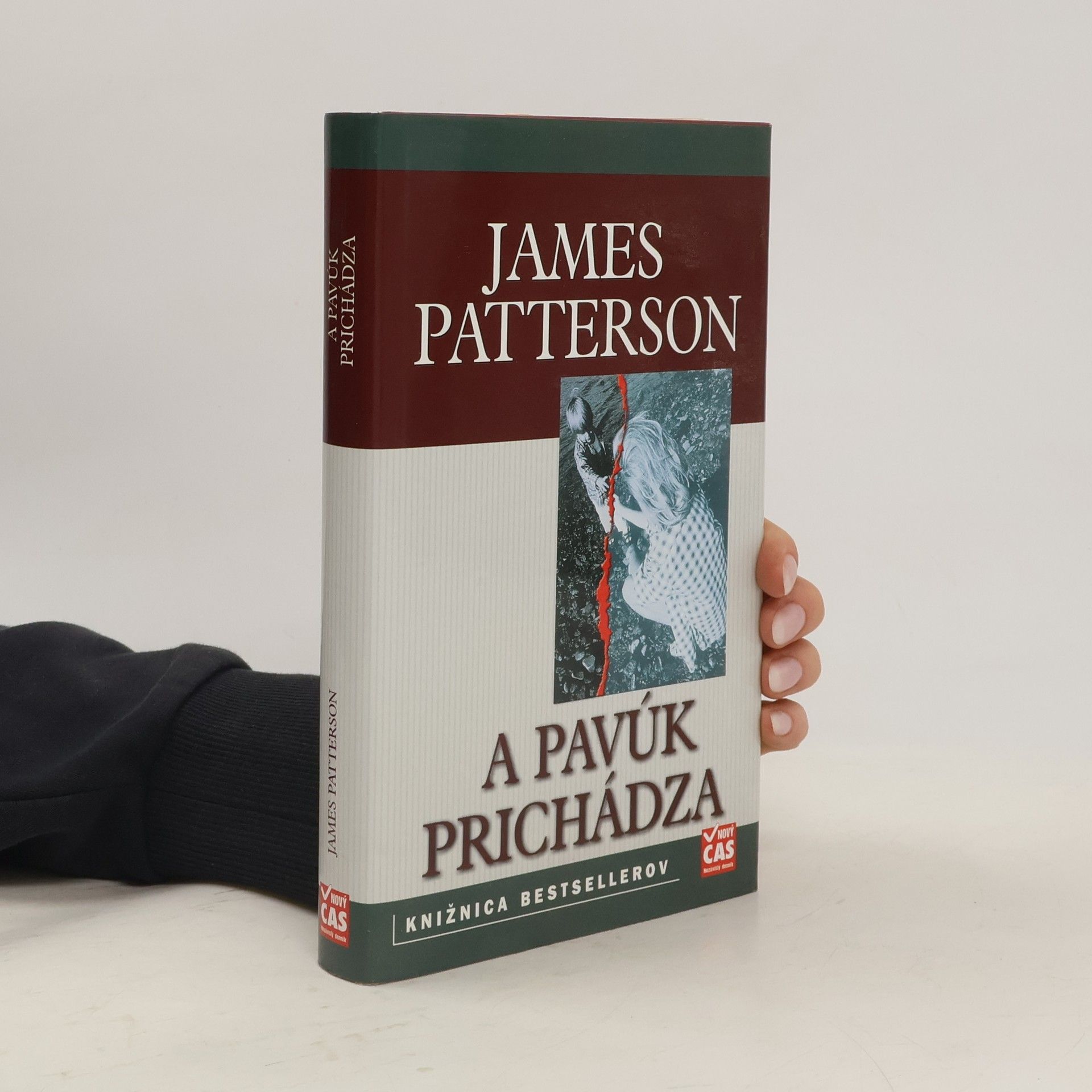 A pavúk prichádza