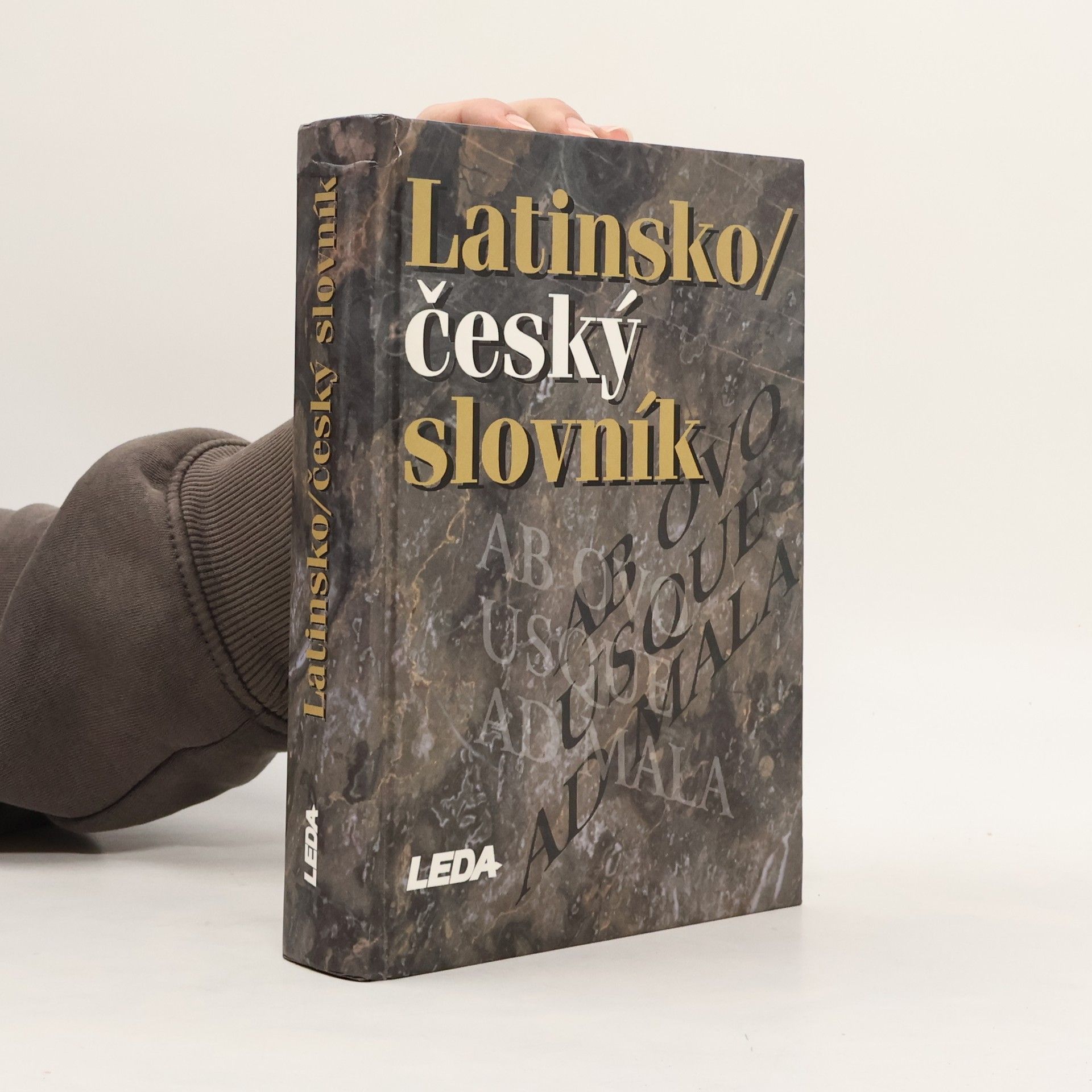 Jan Kábrt Latinsko-český slovník