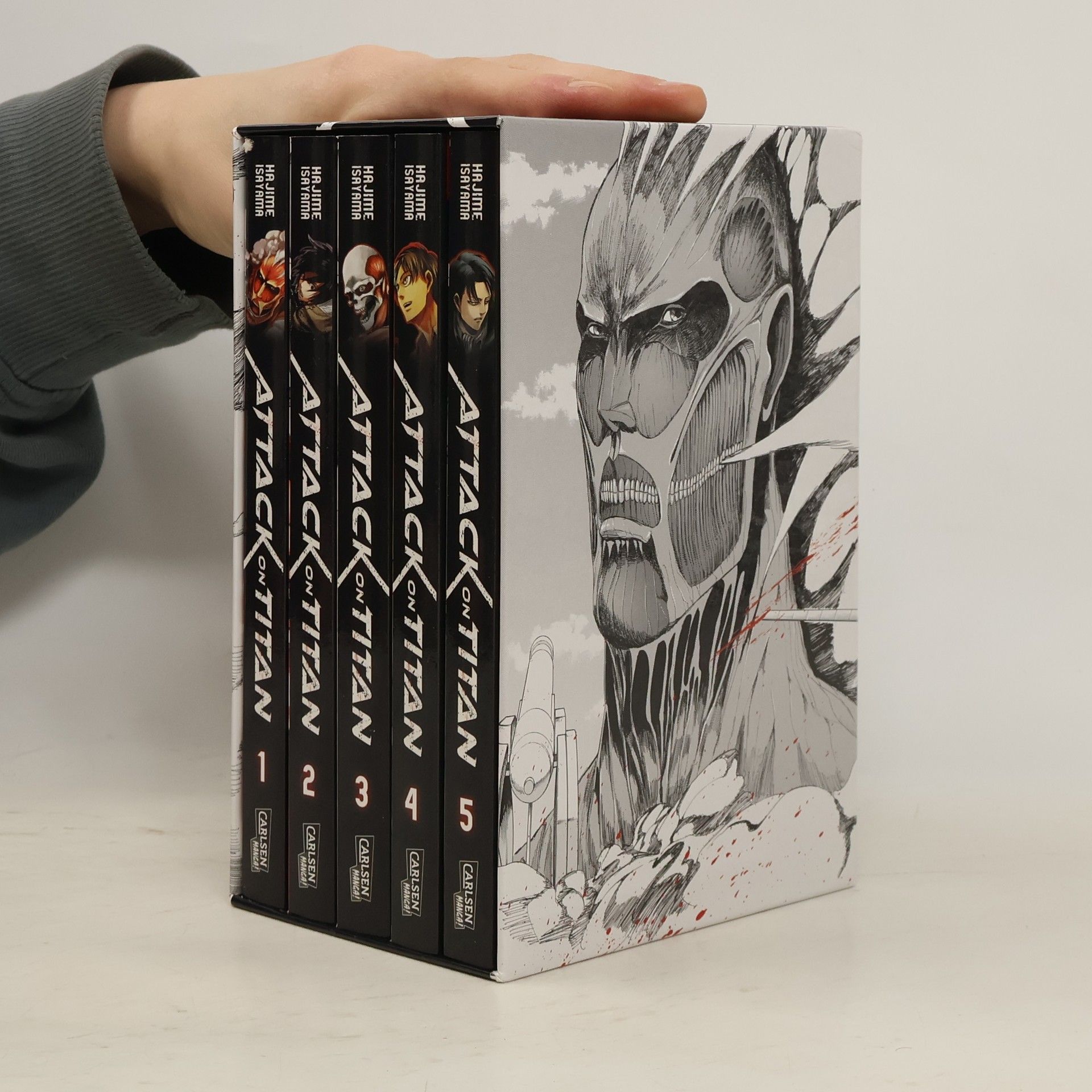 Hajime Isayama Attack on Titan. Box 1-5