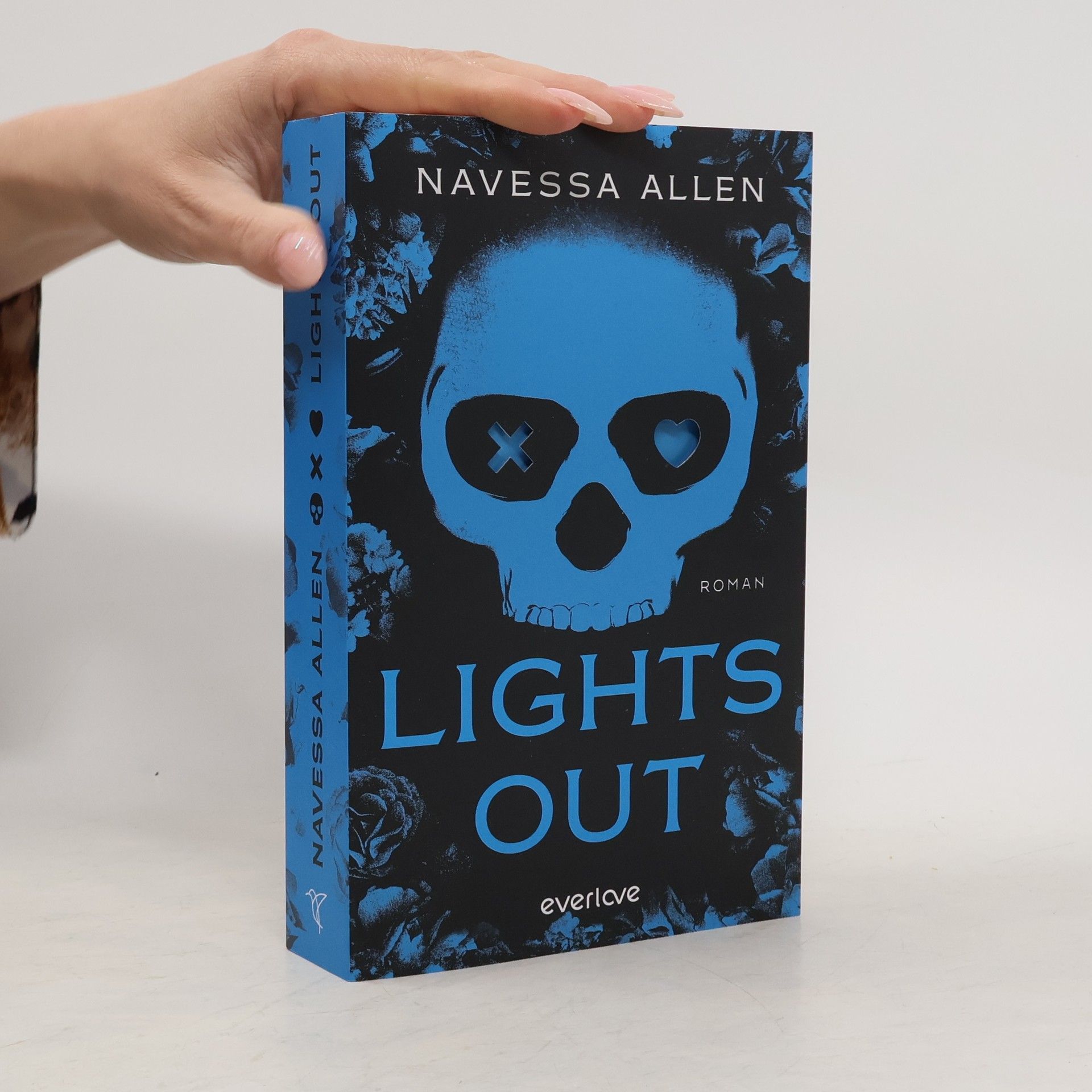 Navessa Allen Lights Out