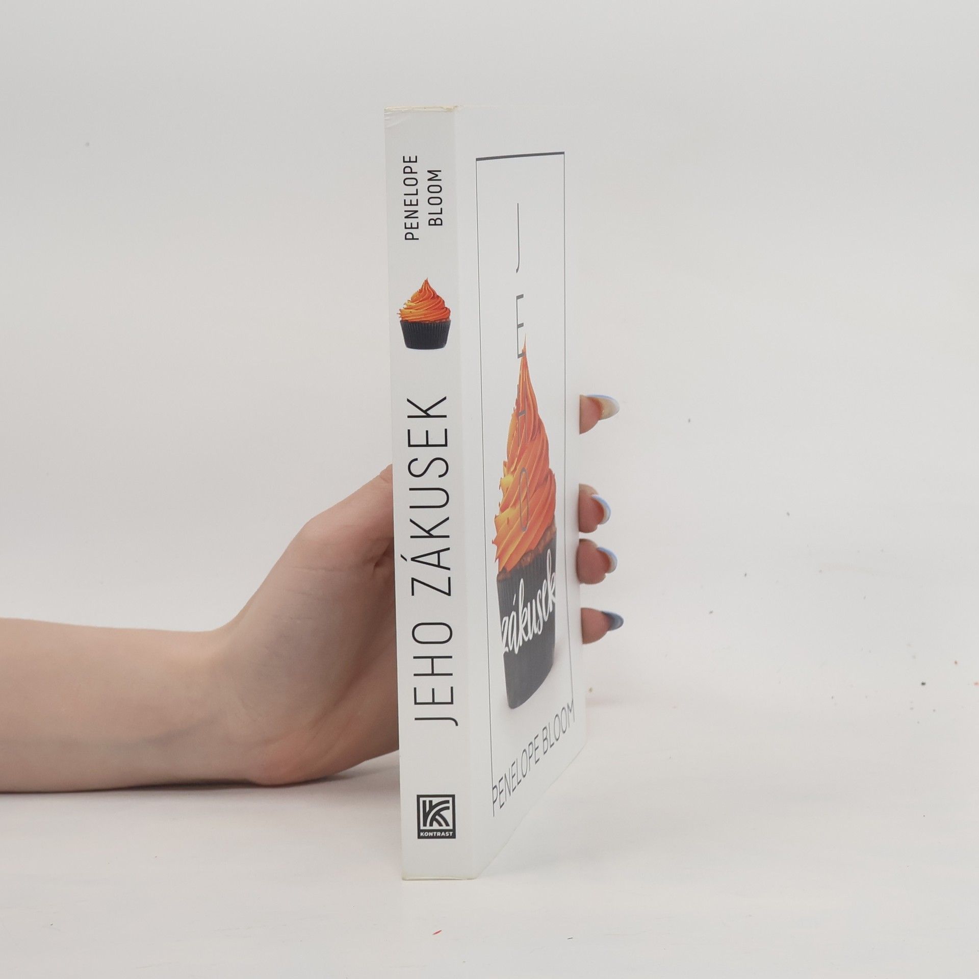 Penelope Bloom Jeho zákusek