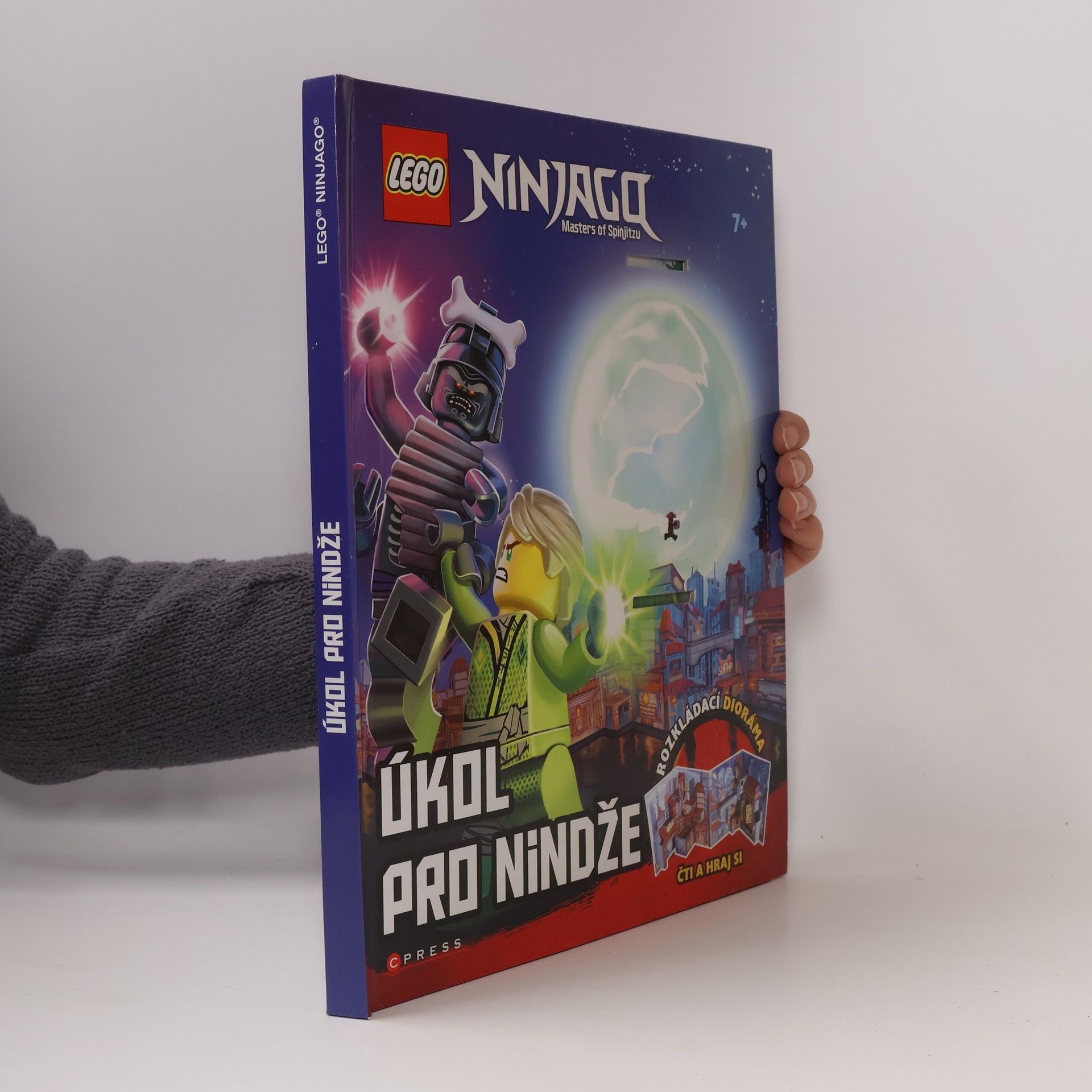 Tracey West LEGO Ninjago : masters of Spinjitzu. Úkol pro nindže