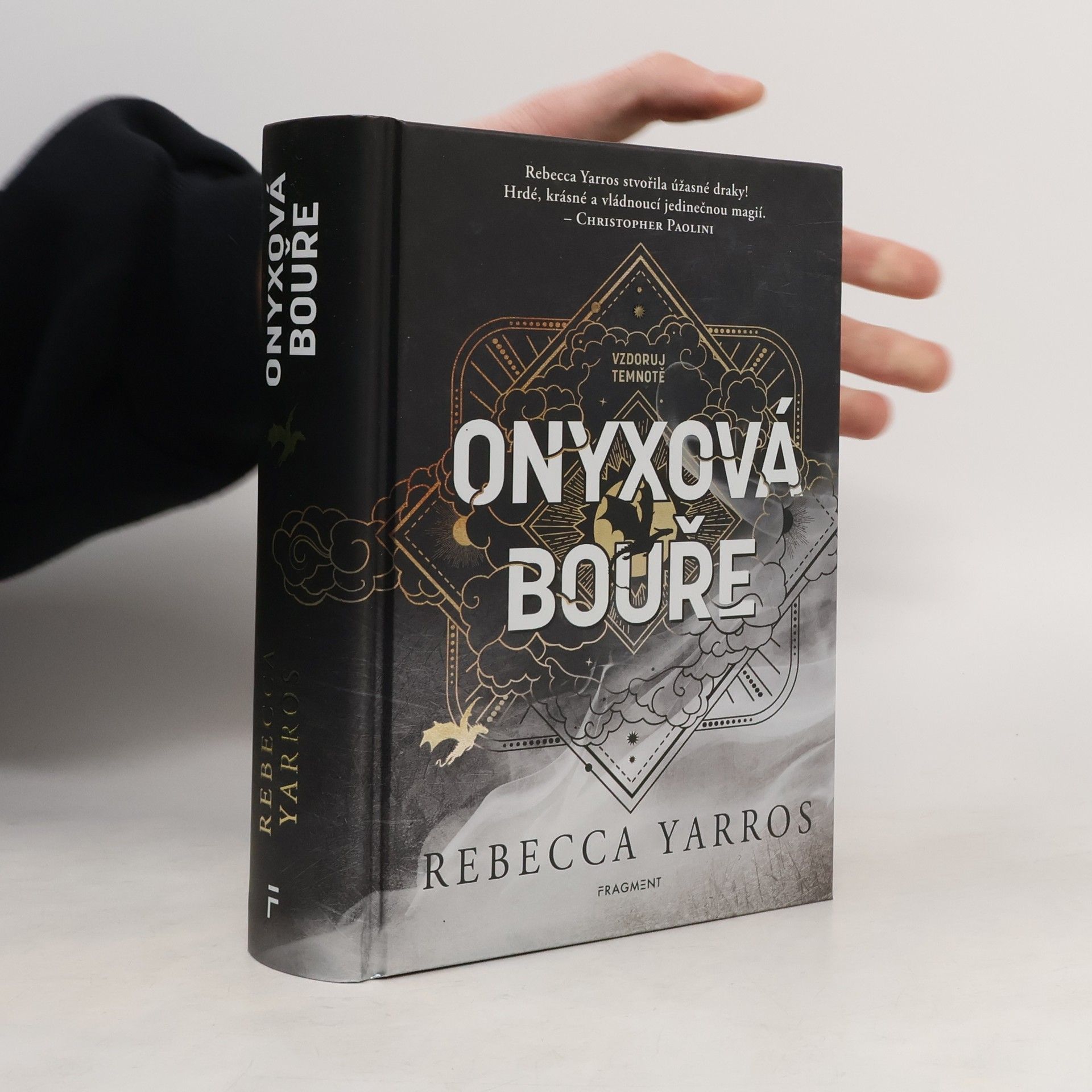 Rebecca Yarros Onyxová bouře