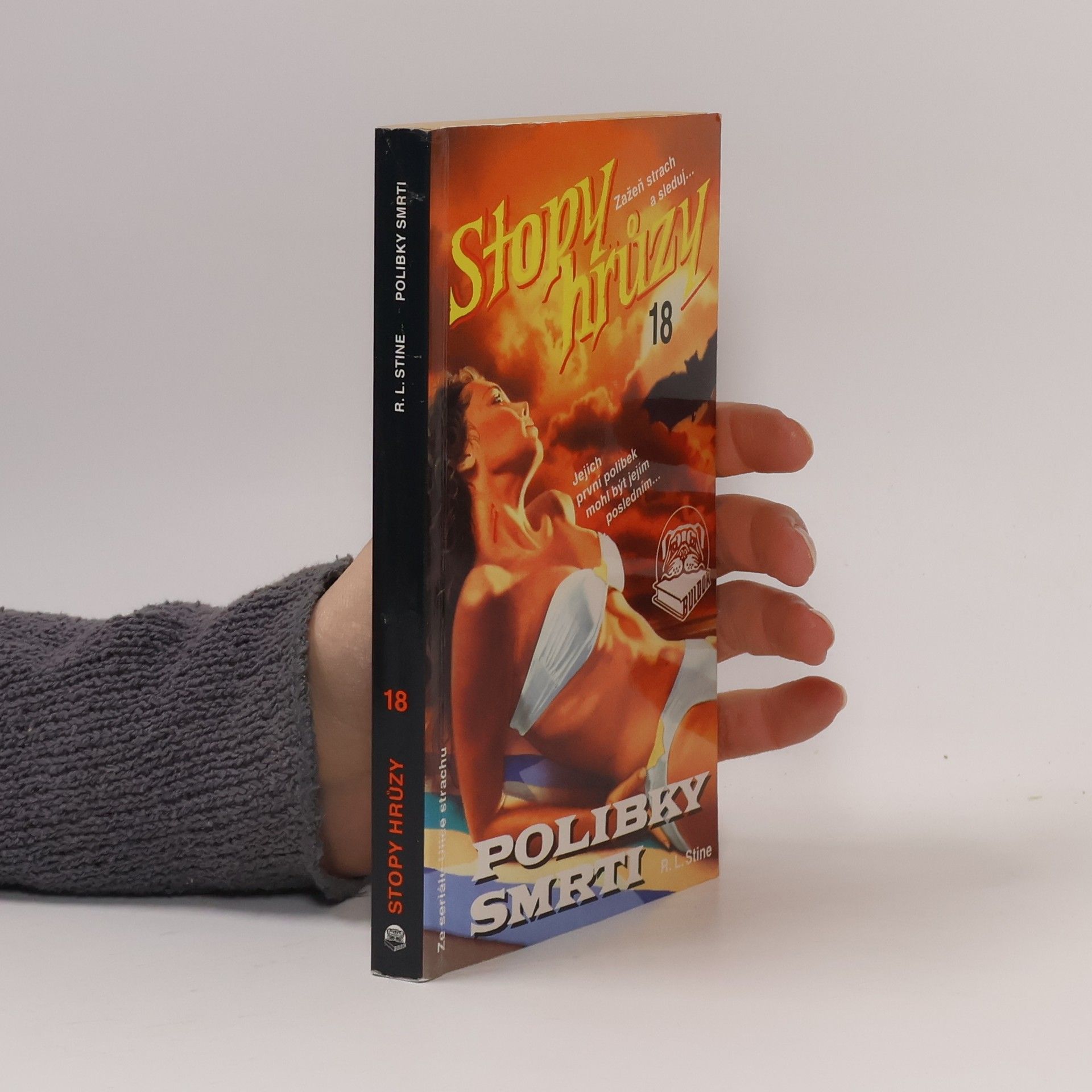 R. L. Stine Polibky smrti. Stopy hrůzy 18