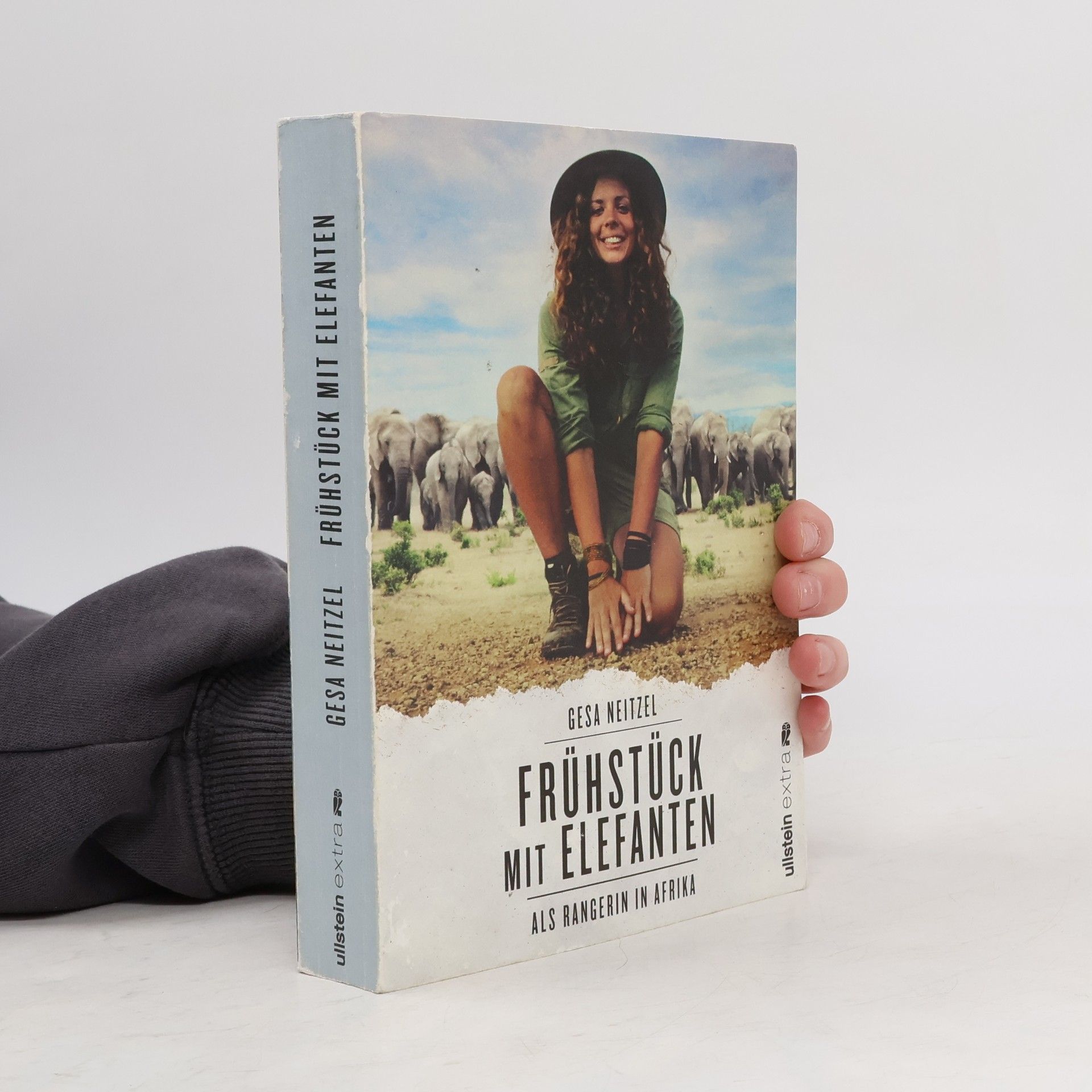 Gesa Neitzel Frühstück mit Elefanten