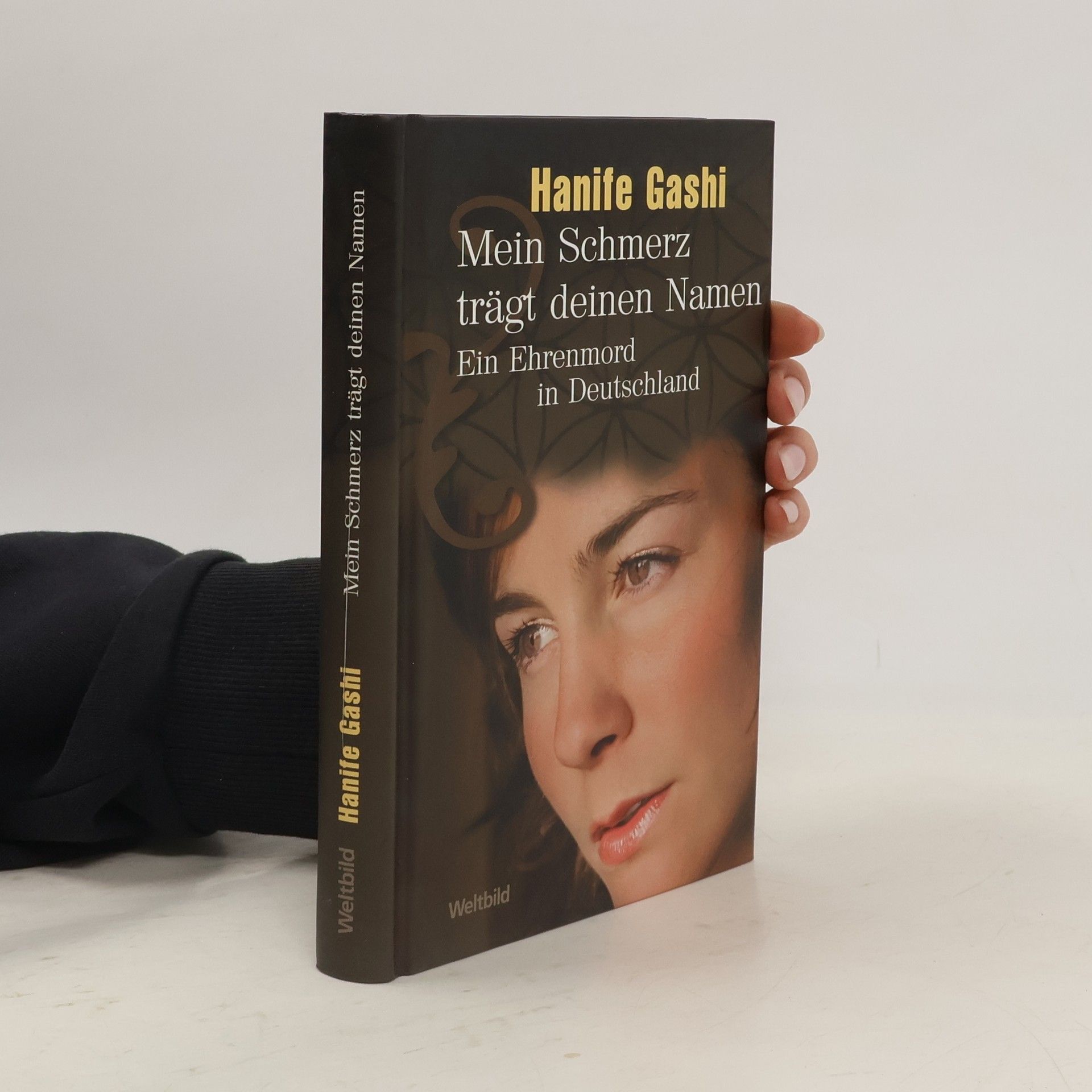 Hanife Gashi Mein Schmerz trägt deinen Namen