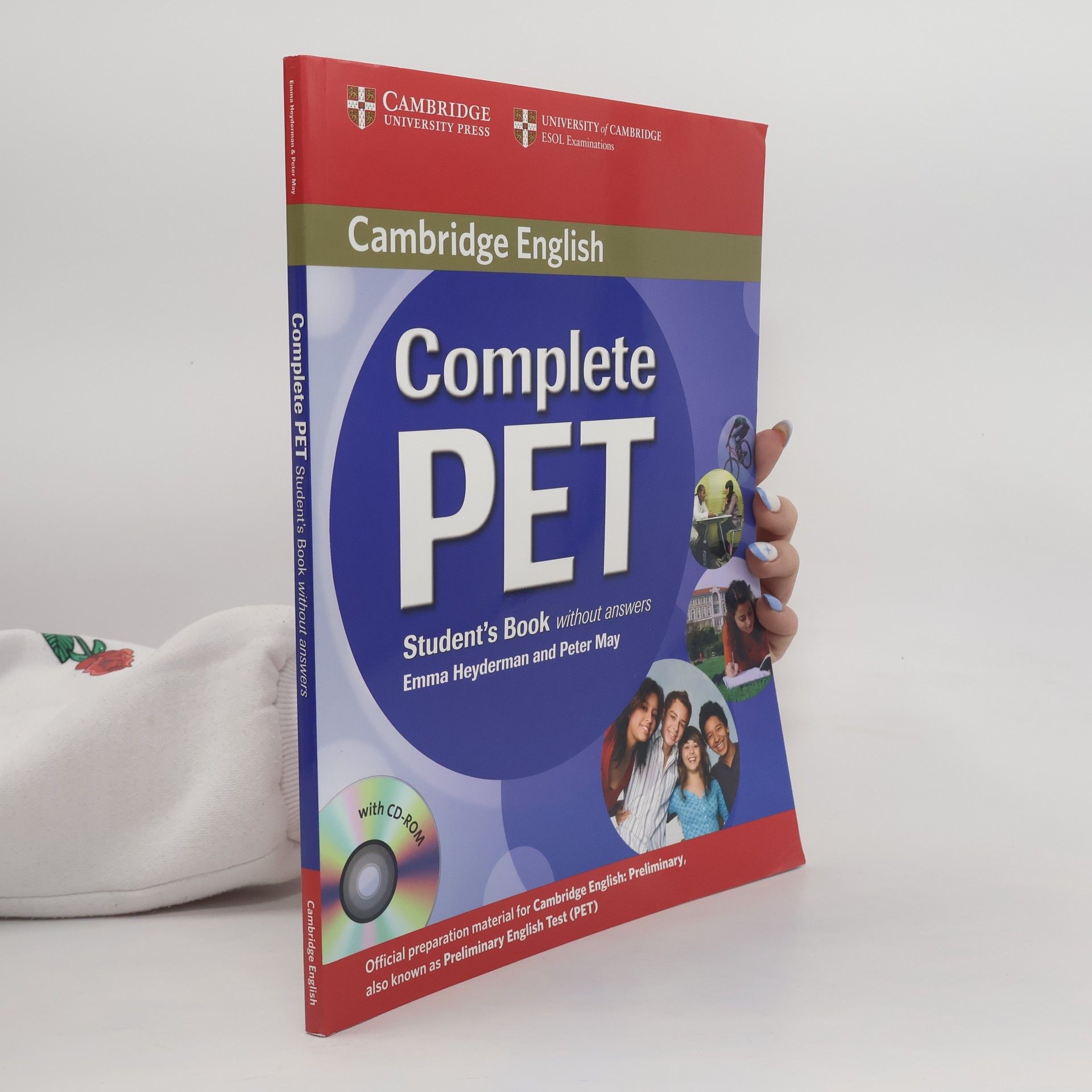 Emma Heyderman Complete PET Student's Book without answers