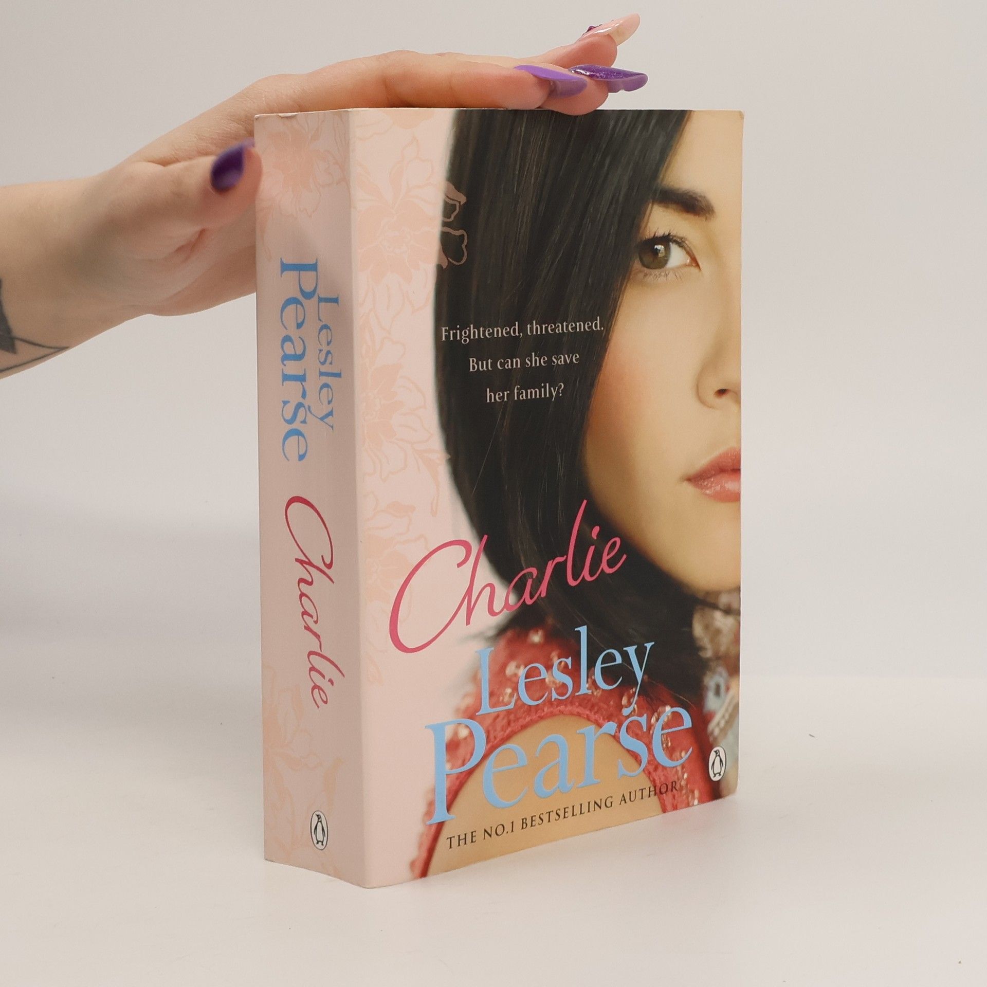 Lesley Pearse Charlie