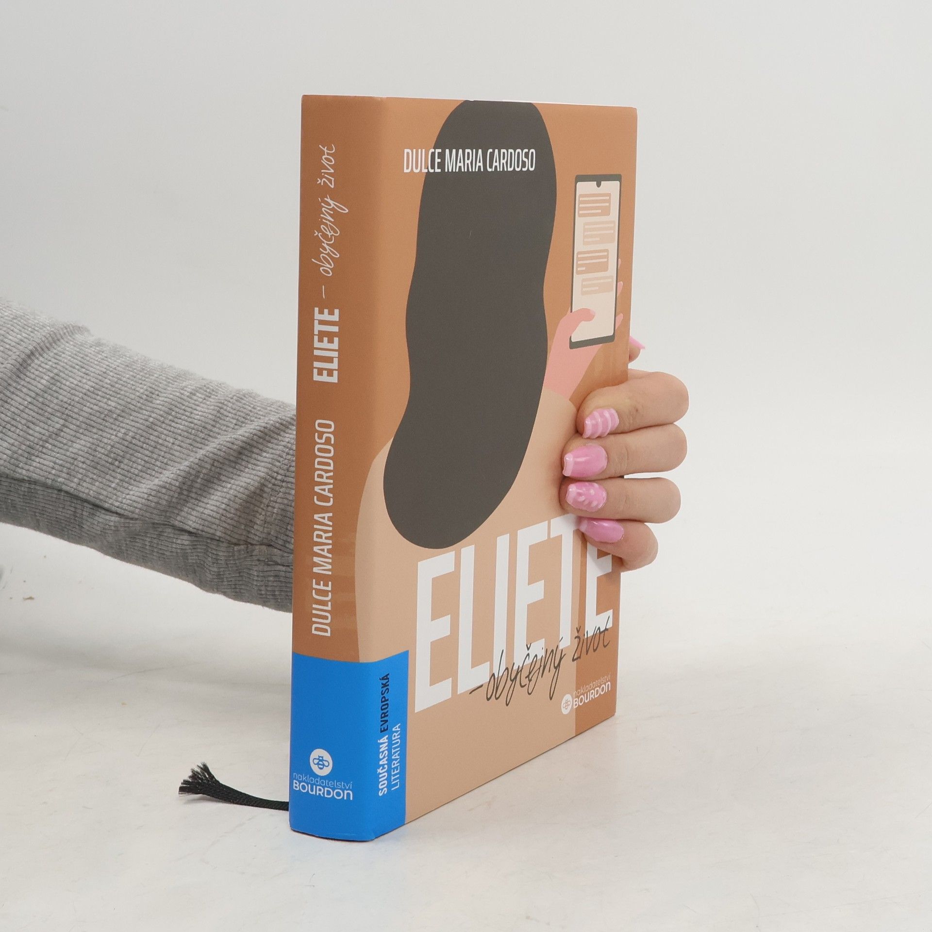 Dulce Maria Cardoso Eliete - obyčejný život