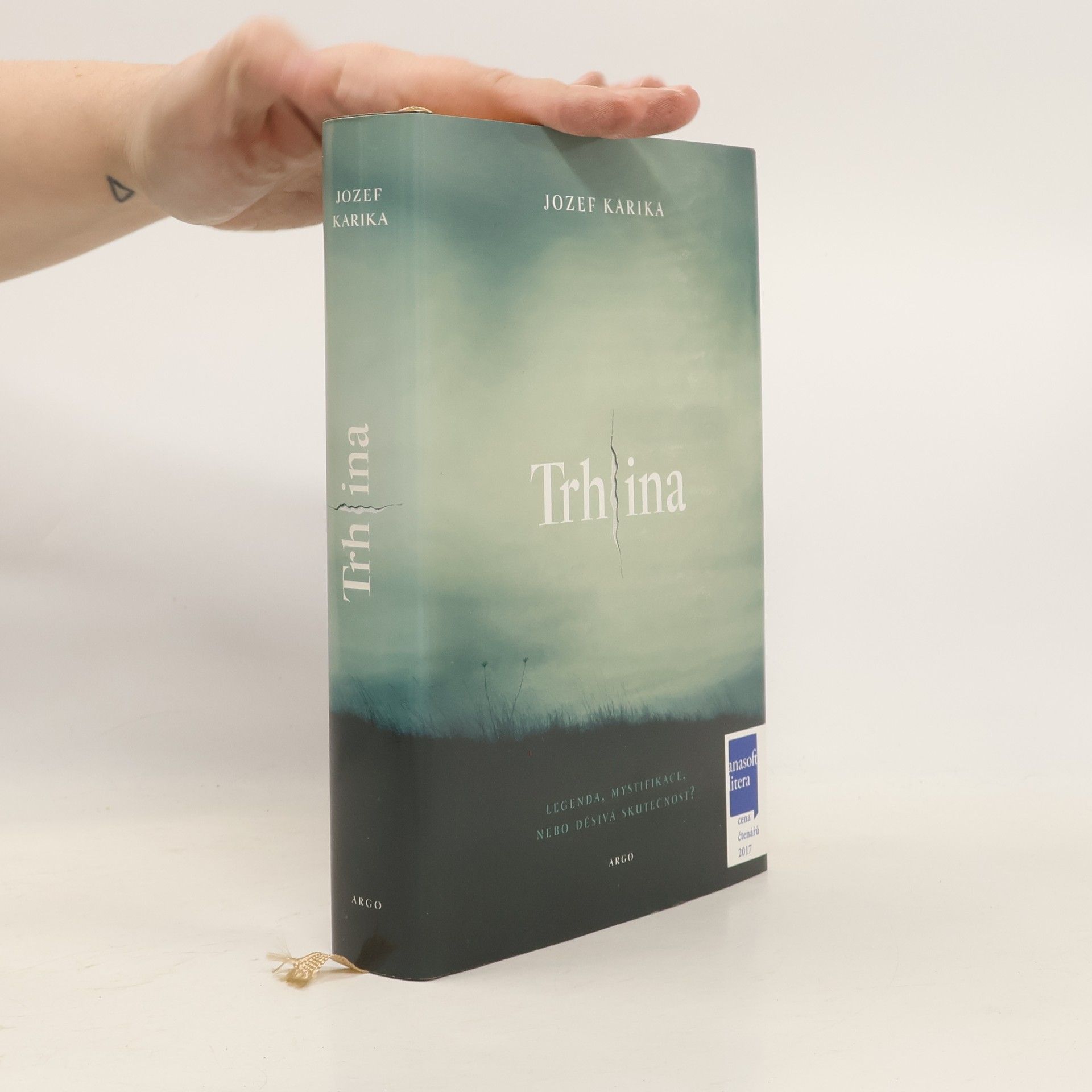 Jozef Karika Trhlina