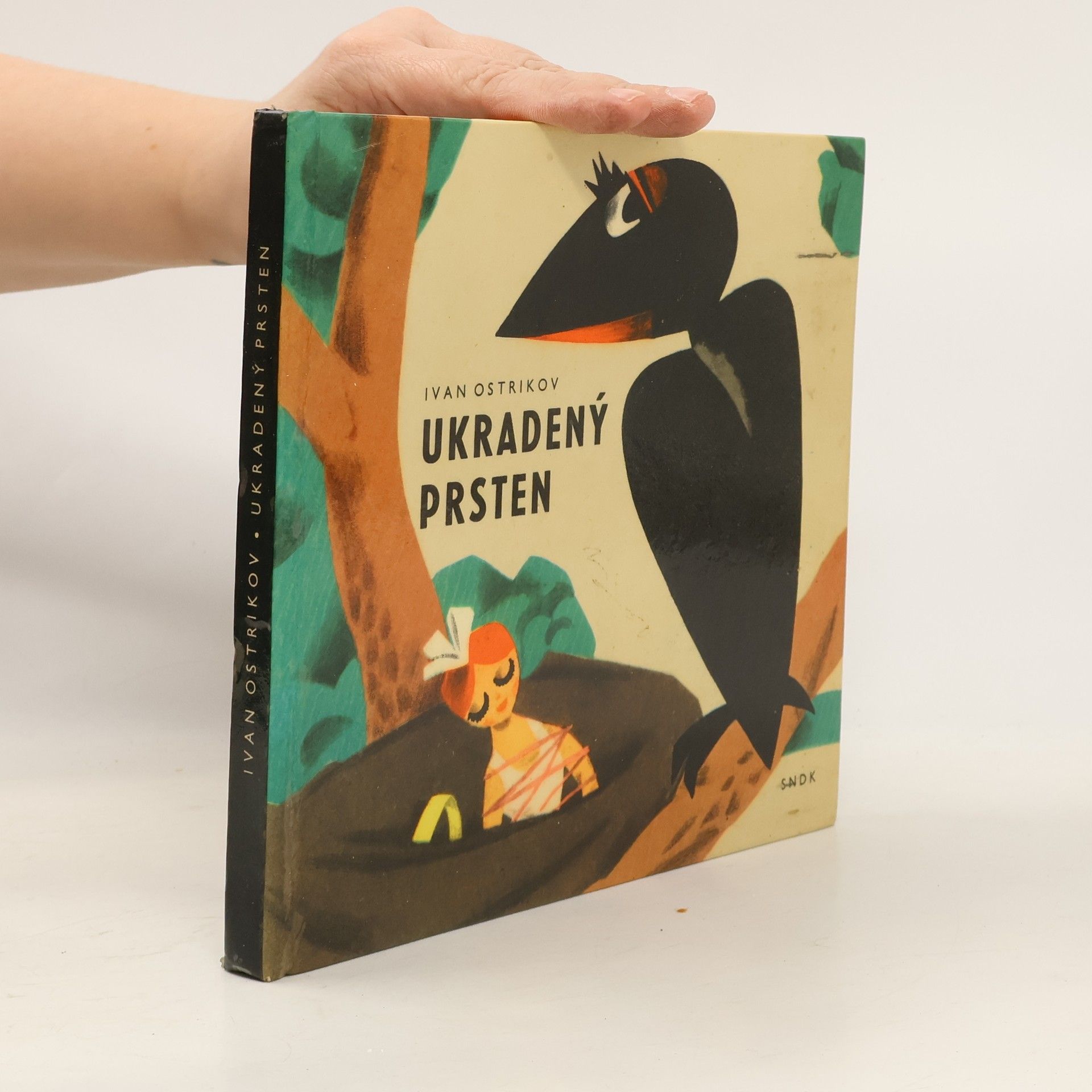 Ivan Ostrikov Ukradený prsten : Pro malé čtenáře