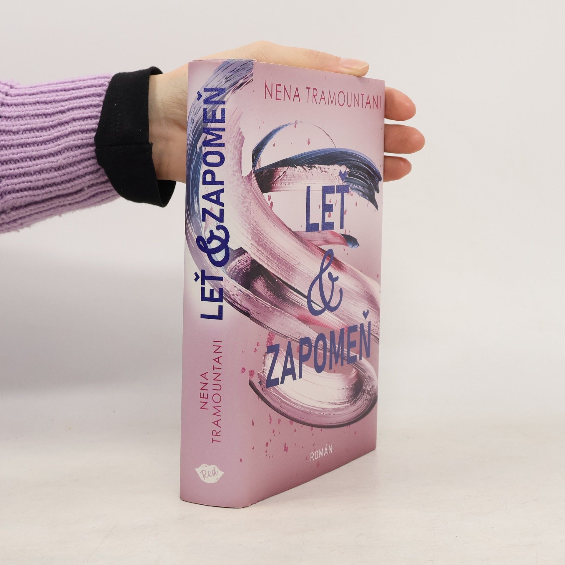 Nena Tramountani Leť & zapomeň
