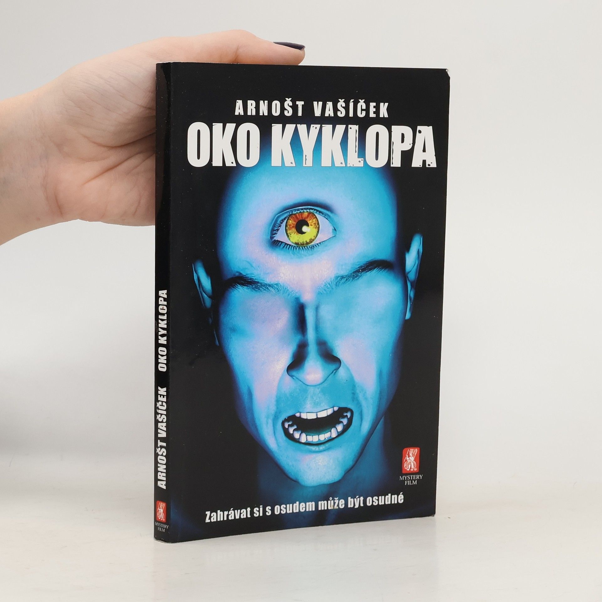 Arnošt Vašíček Oko kyklopa