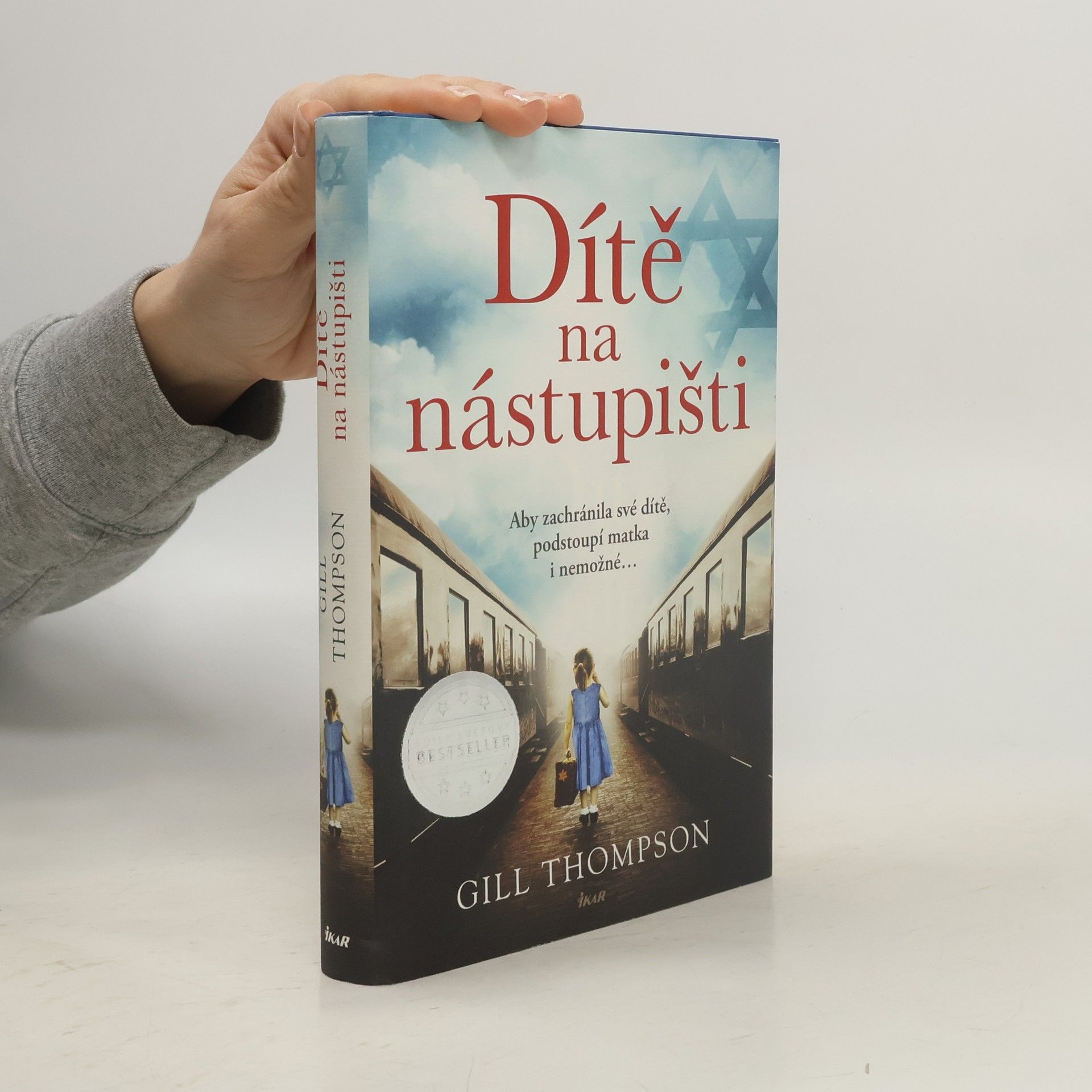 Dítě na nástupišti