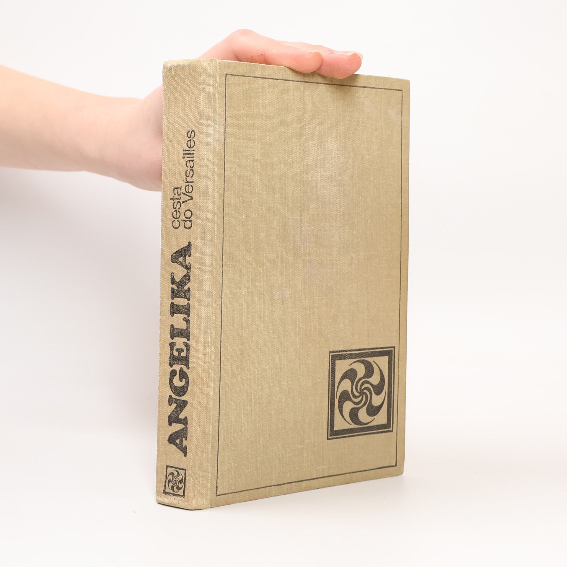 Anne Golon Angelika. Cesta do Versailles