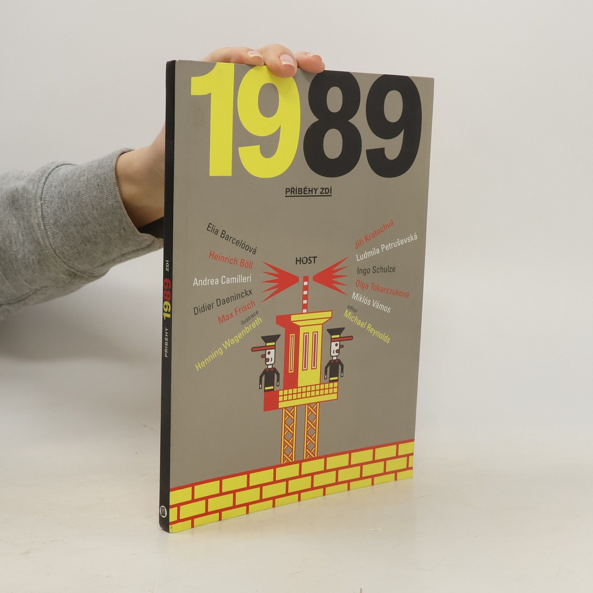 Michael Reynolds 1989. Příběhy zdí