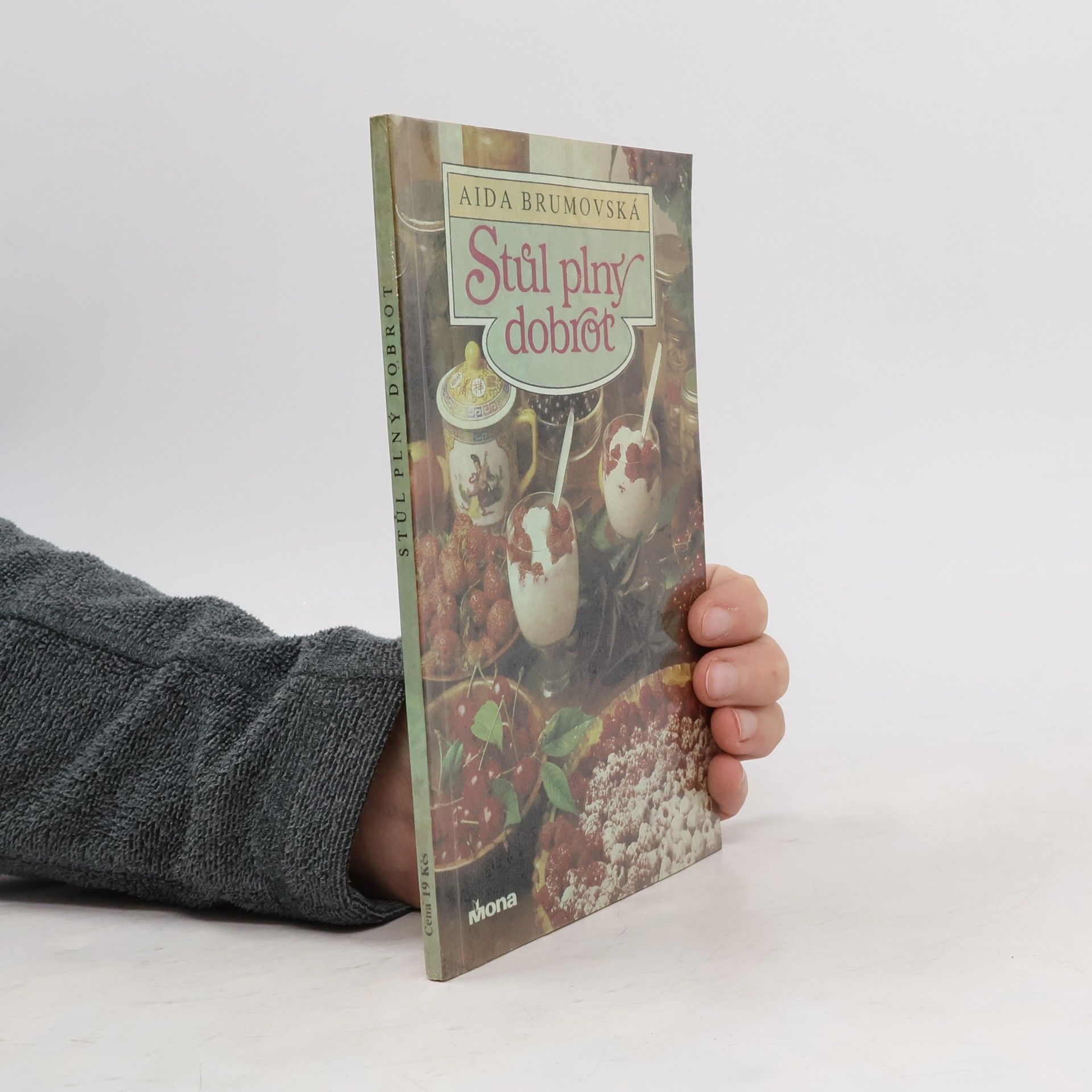 Aida Brumovská Stůl plný dobrot