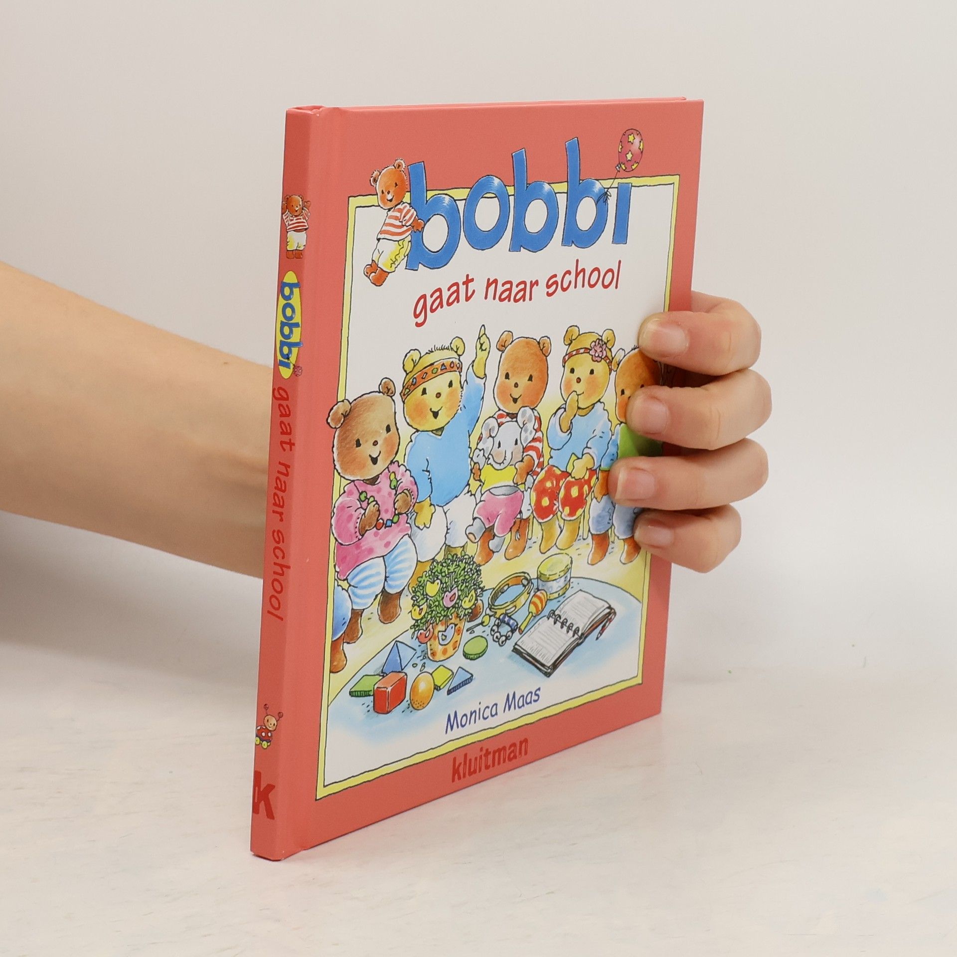 Monica Maas Bobbi gaat naar school