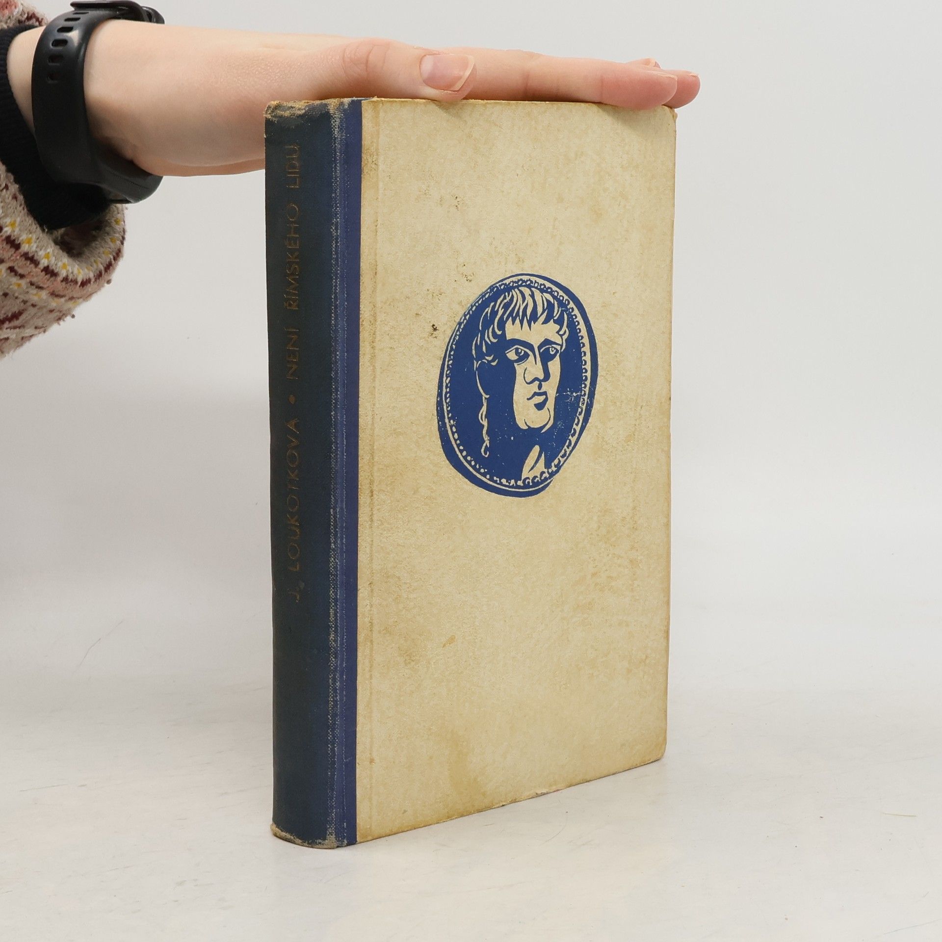 Jarmila Loukotková Není římského lidu