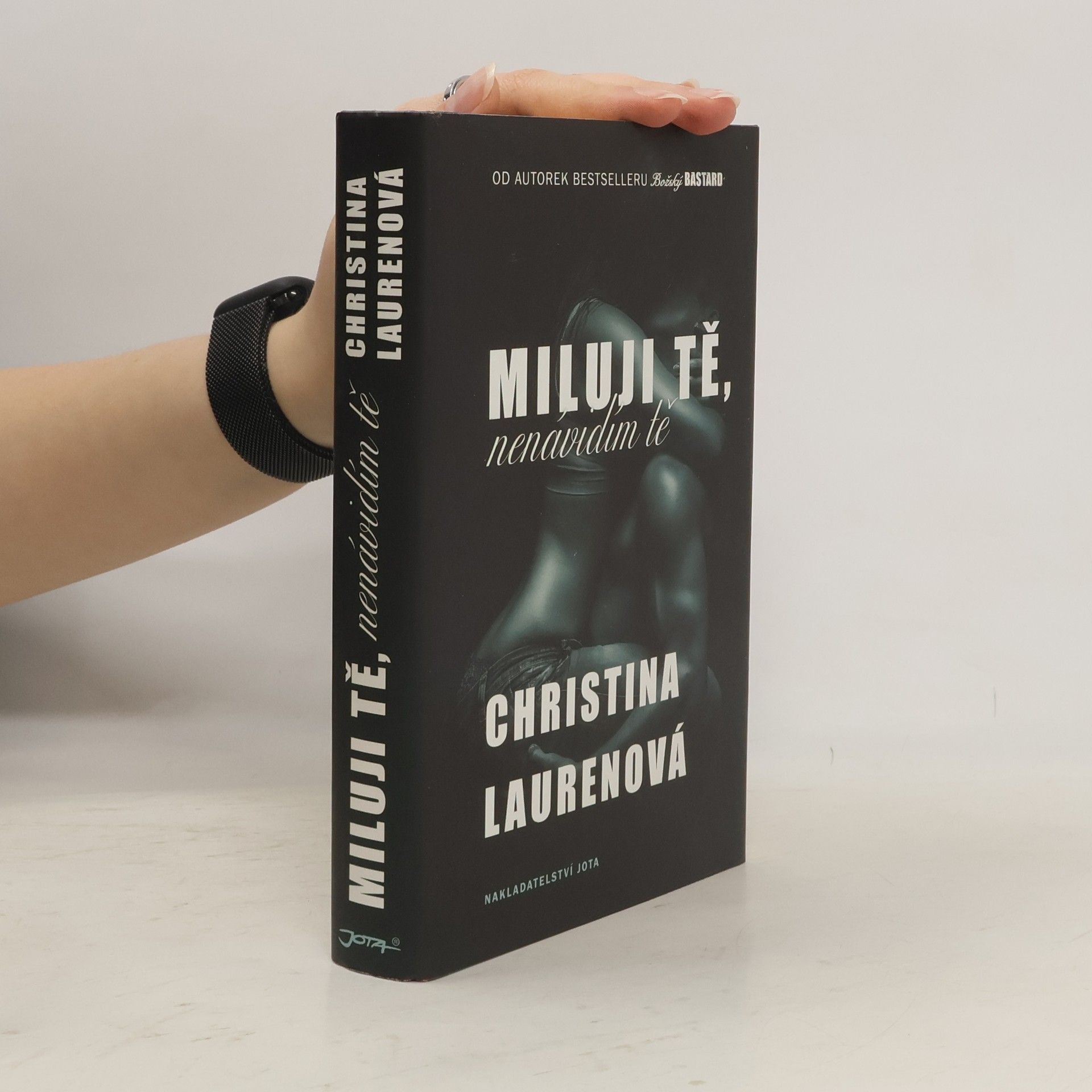 Christina Lauren Miluji tě, nenávidím tě