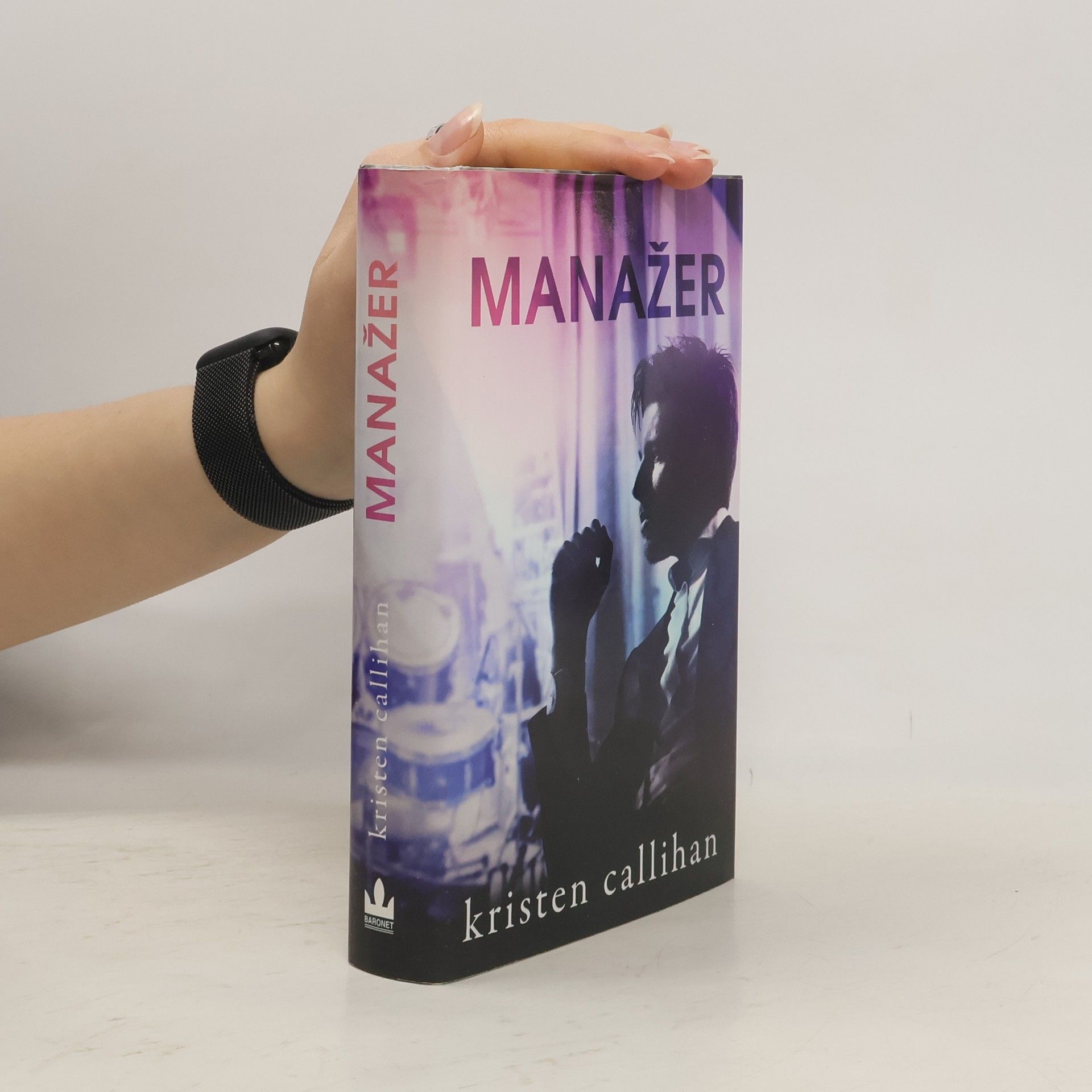 Kristen Callihan Manažer