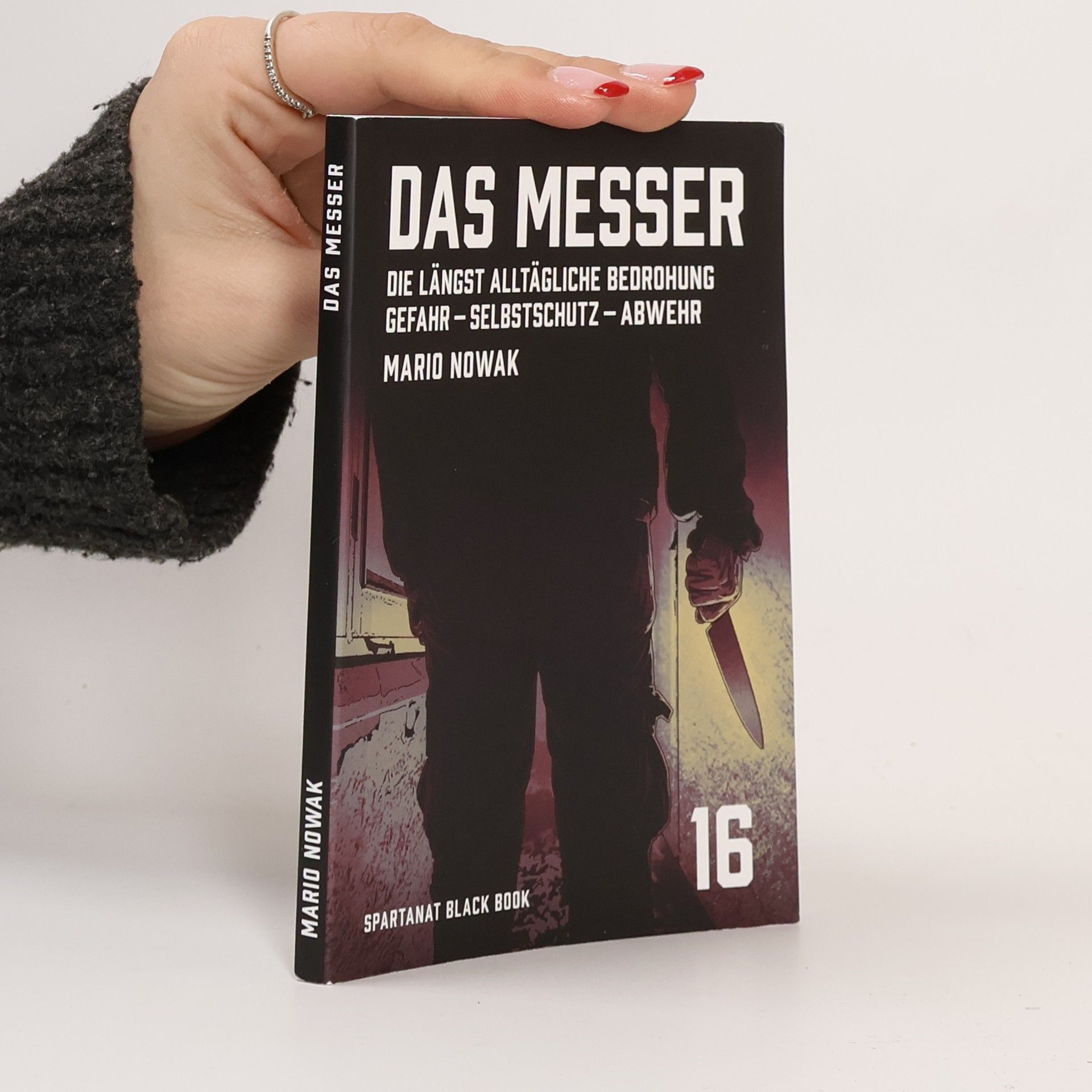 Mario Nowak Black Book - 16: Das Messer