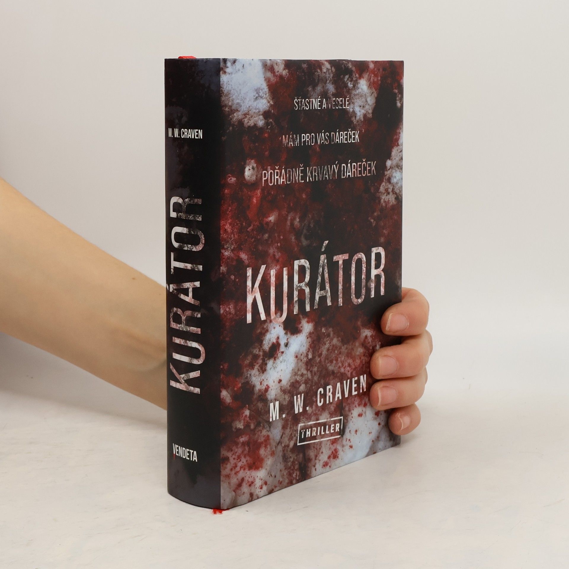 M. W. Craven Kurátor