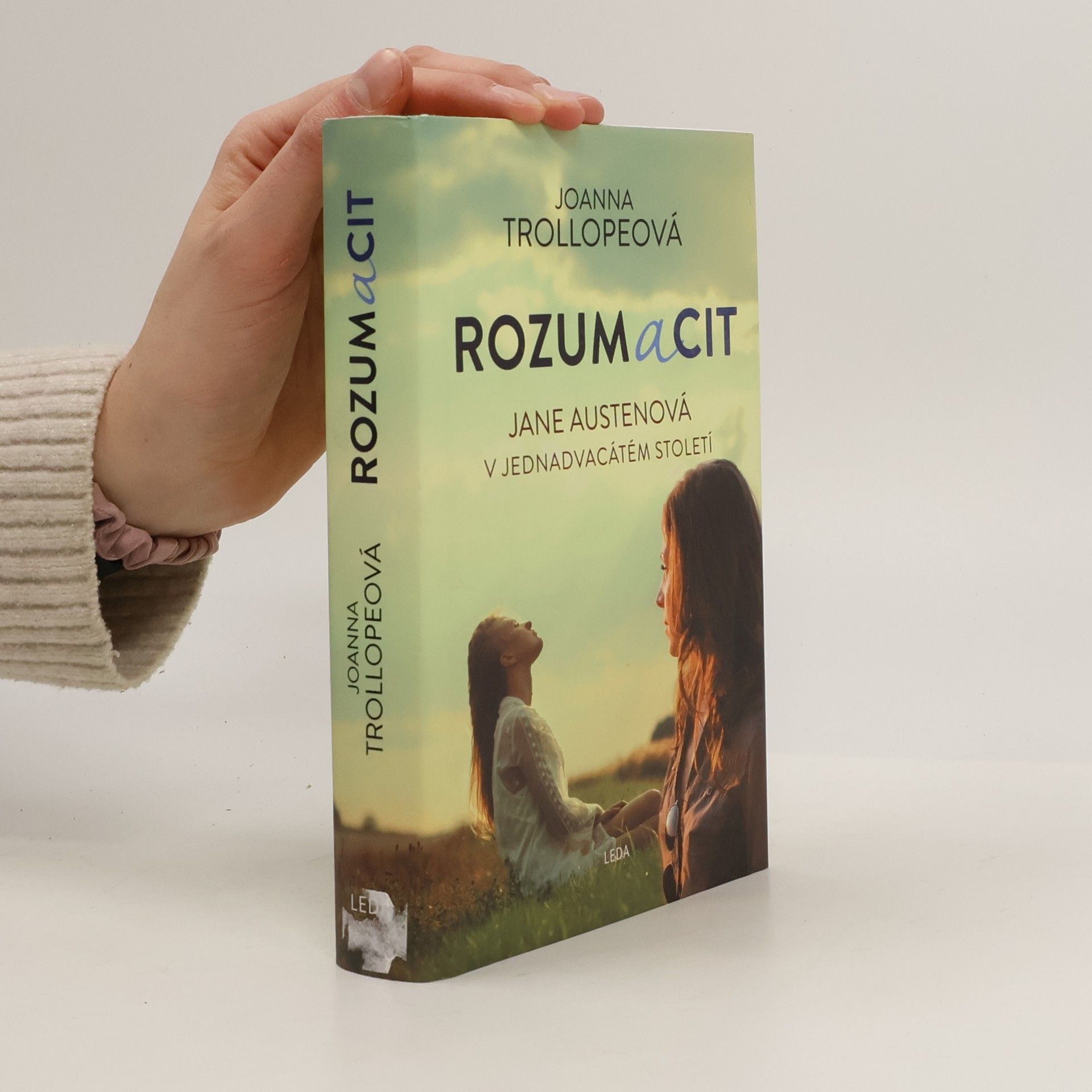 Joanna Trollope Rozum a cit. Jane Austenová v jednadvacátém století