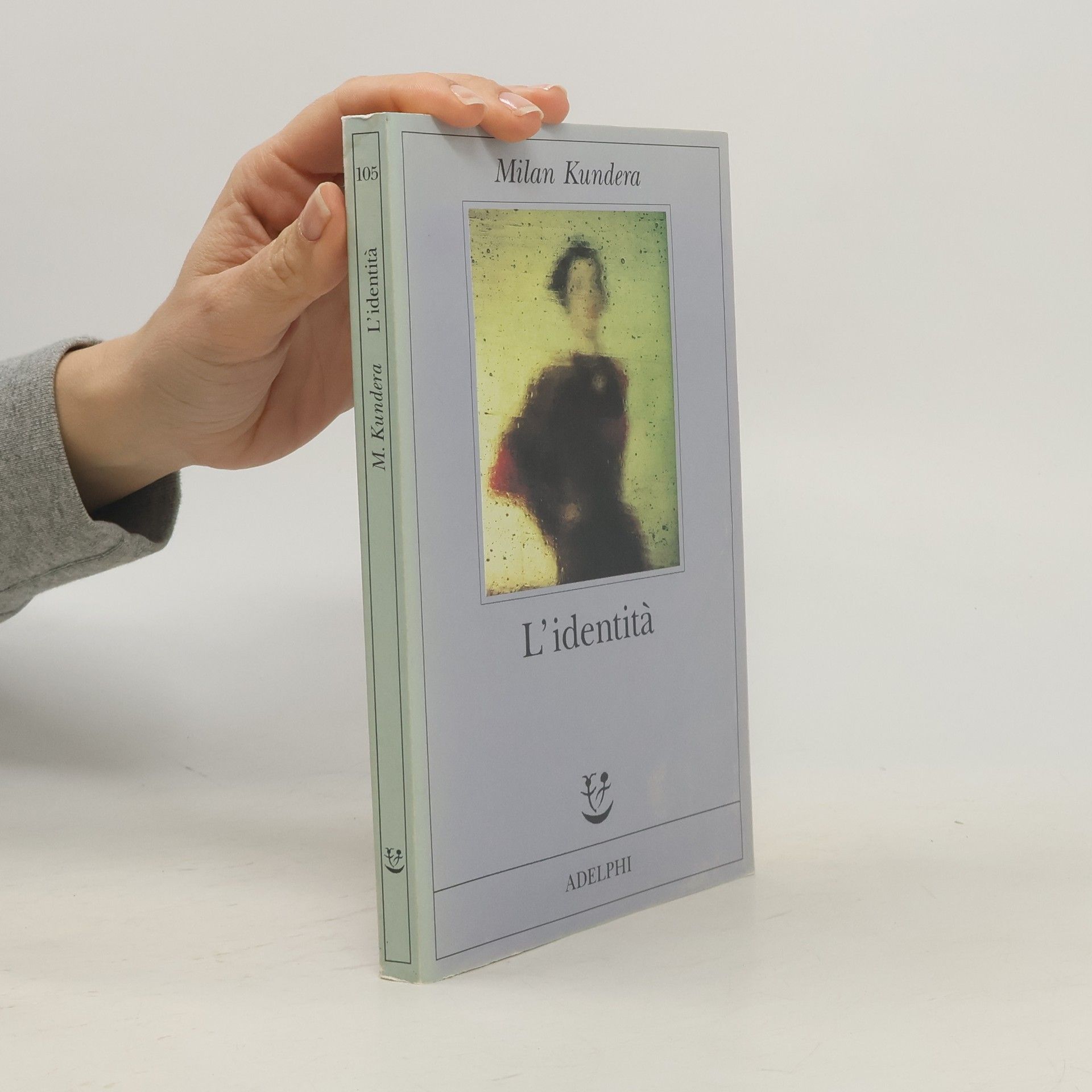 Ena Marchi Fabula: L'identità