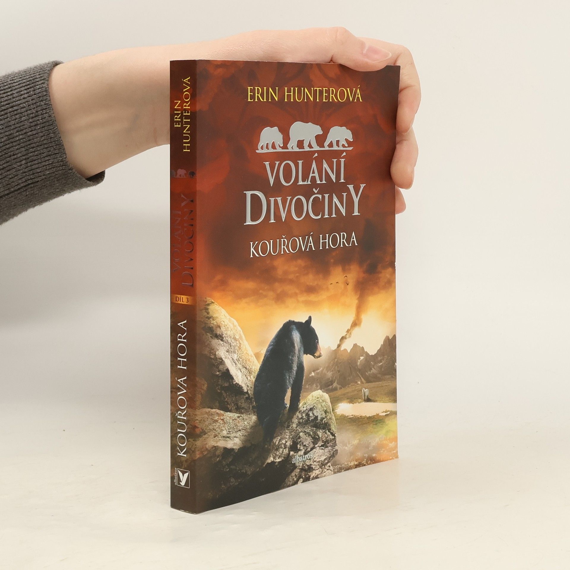 Erin Hunter Kouřová hora