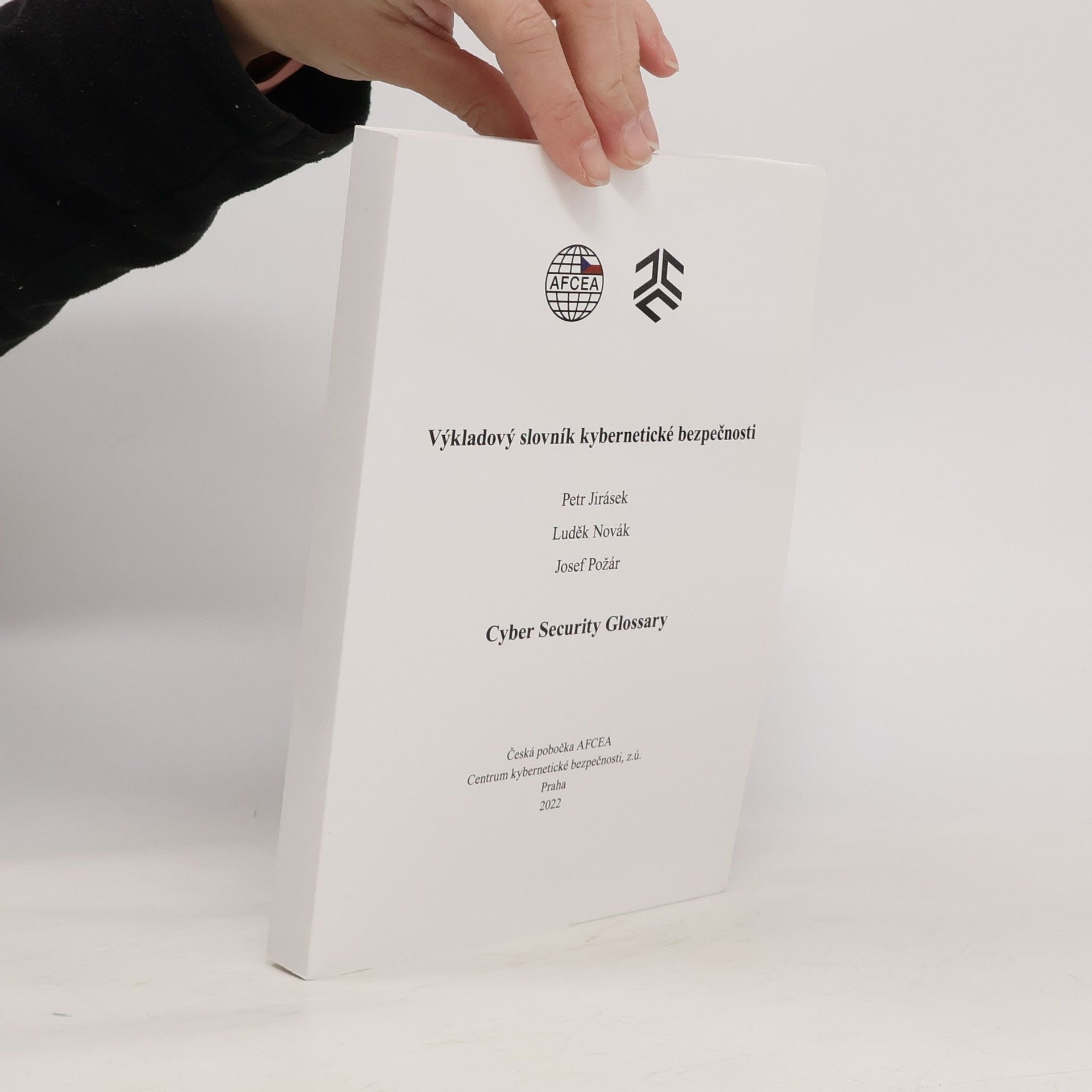 Petr Jirásek Výkladový slovník kybernetické bezpečnosti. Cyber security glossary