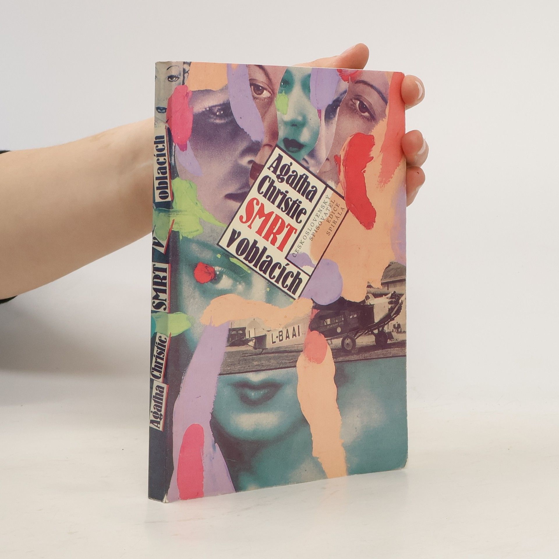 Agatha Christie Smrt v oblacích