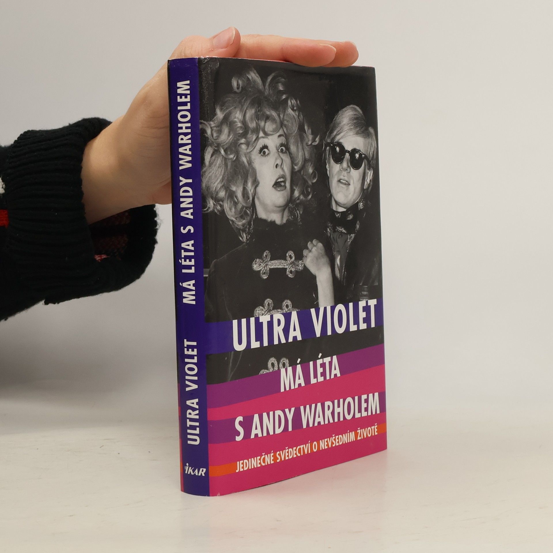 Ultra Violet Má léta s Andy Warholem