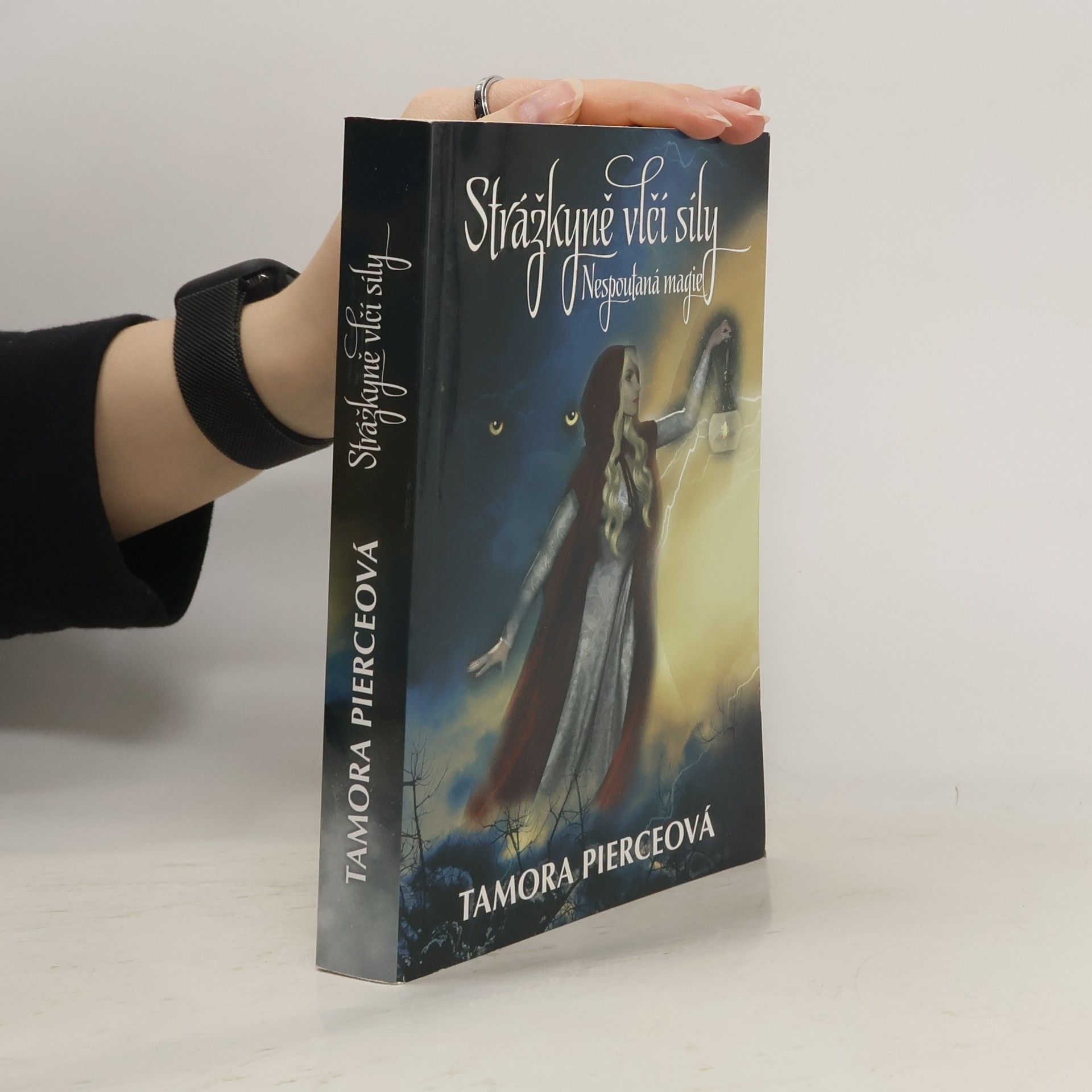 Tamora Pierce Nespoutaná magie. II., Strážkyně vlčí síly