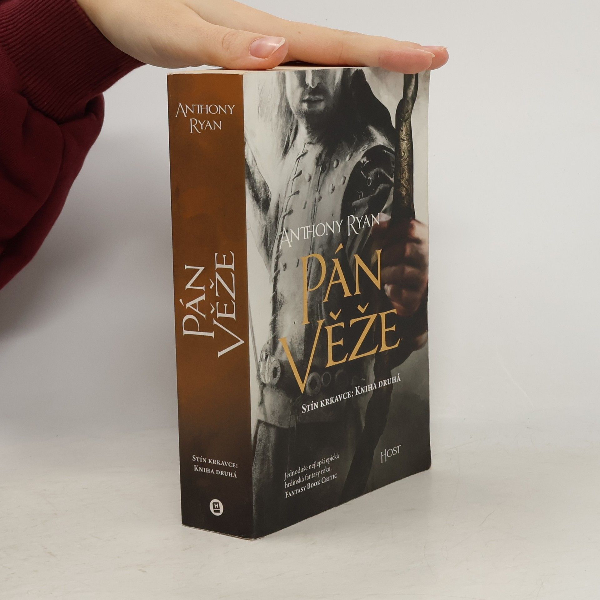 Anthony Ryan Pán věže. Stín krkavce. 2. díl