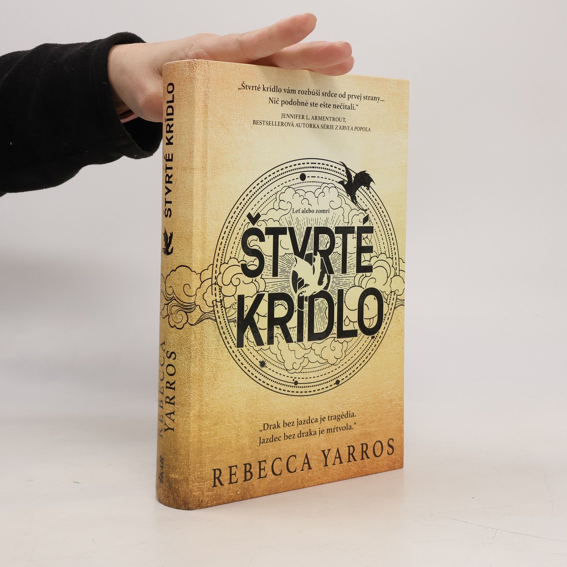 Rebecca Yarros Štvrté krídlo