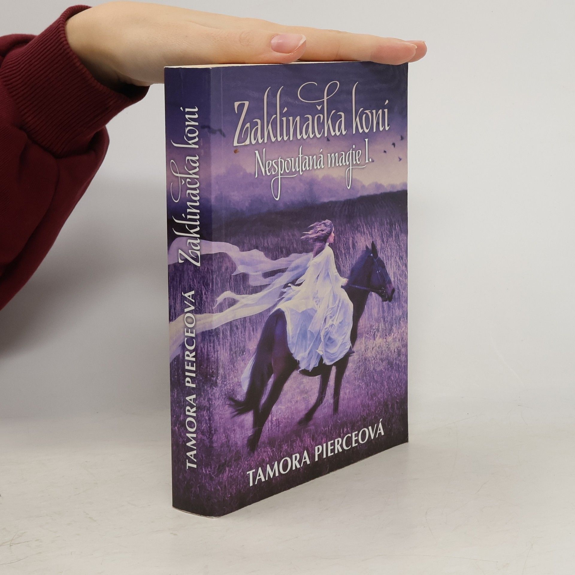 Tamora Pierce Nespoutaná magie. 1, Zaklínačka koní